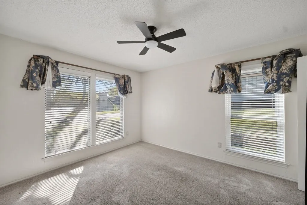 Single Family Residence For Sale in Tarrant County , 1800 High Vista Court, Fort Worth, Texas 76112, 4 Bedroom, 3 Bathroom, 2 Garage spaces, 2,625 Sqft, built in 1979, mls#21384778, Real Estate Agent in Fort Worth, Homes For Sale in Tarrant county, Homes For Sale in Fort Worth, Realtor in Fort Worth Texas, Real Estate Brokerage Independent Realty Texas, Luminita Cordes Realtor