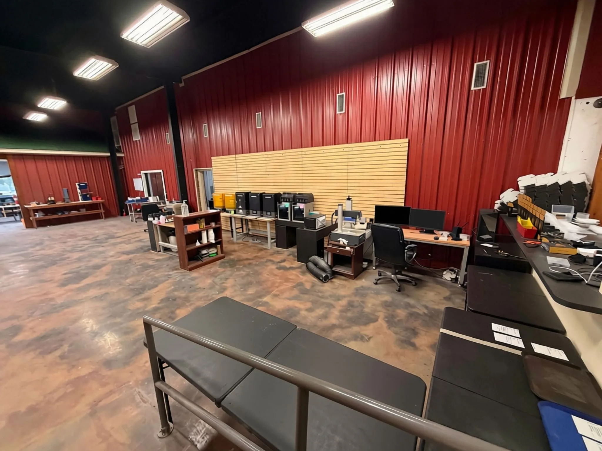 Warehouse For Sale in Hood County , 105 Bolton Road, Granbury, Texas 76049, 0, 0, Garage spaces, 0 Sqft, built in 1977, mls#21380860, Real Estate Agent in Granbury, Homes For Sale in Hood county, Homes For Sale in Granbury, Realtor in Granbury Texas, Real Estate Brokerage Independent Realty Texas, Luminita Cordes Realtor