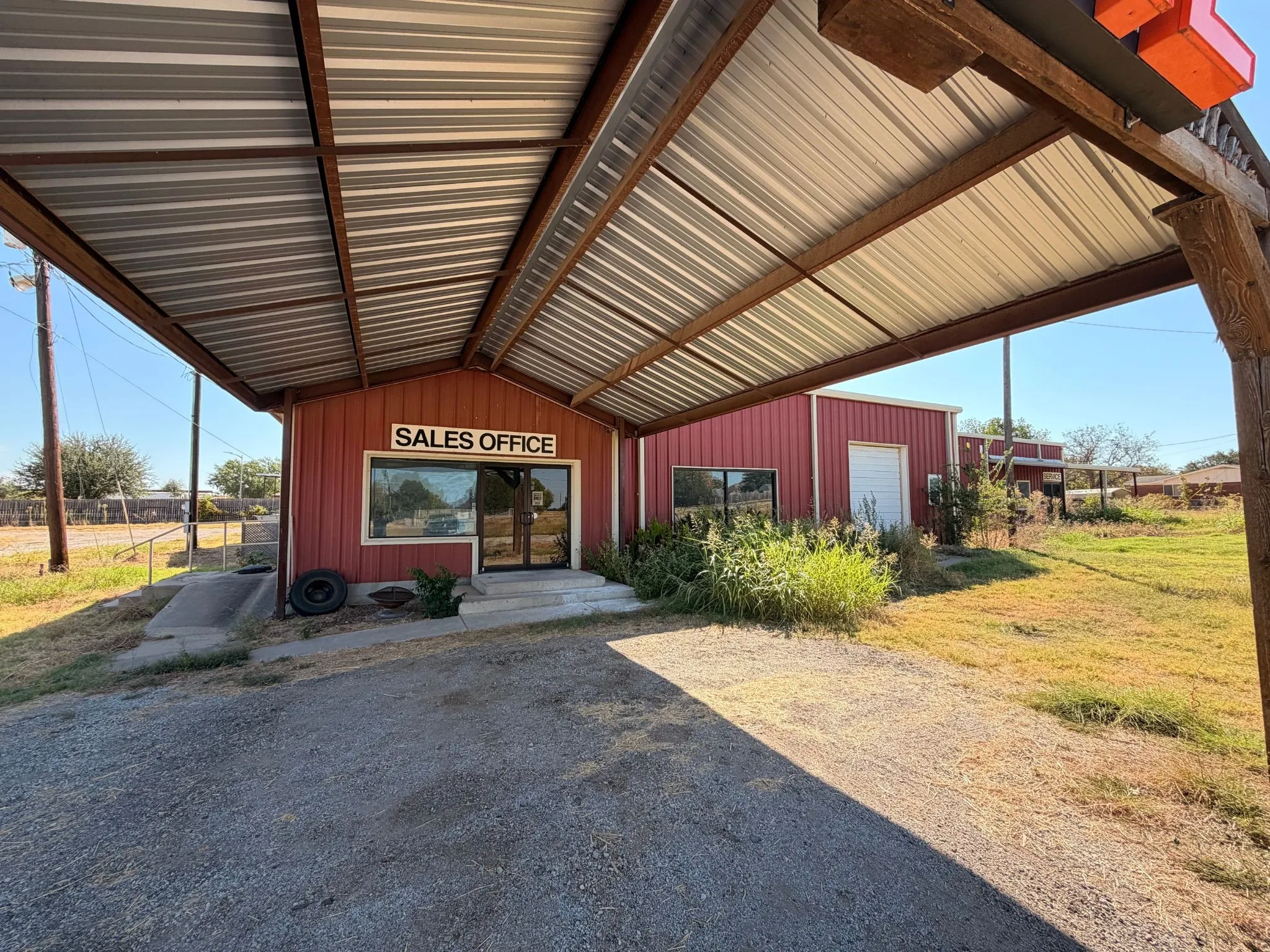 Warehouse For Sale in Hood County , 105 Bolton Road, Granbury, Texas 76049, 0, 0, Garage spaces, 0 Sqft, built in 1977, mls#21380860, Real Estate Agent in Granbury, Homes For Sale in Hood county, Homes For Sale in Granbury, Realtor in Granbury Texas, Real Estate Brokerage Independent Realty Texas, Luminita Cordes Realtor