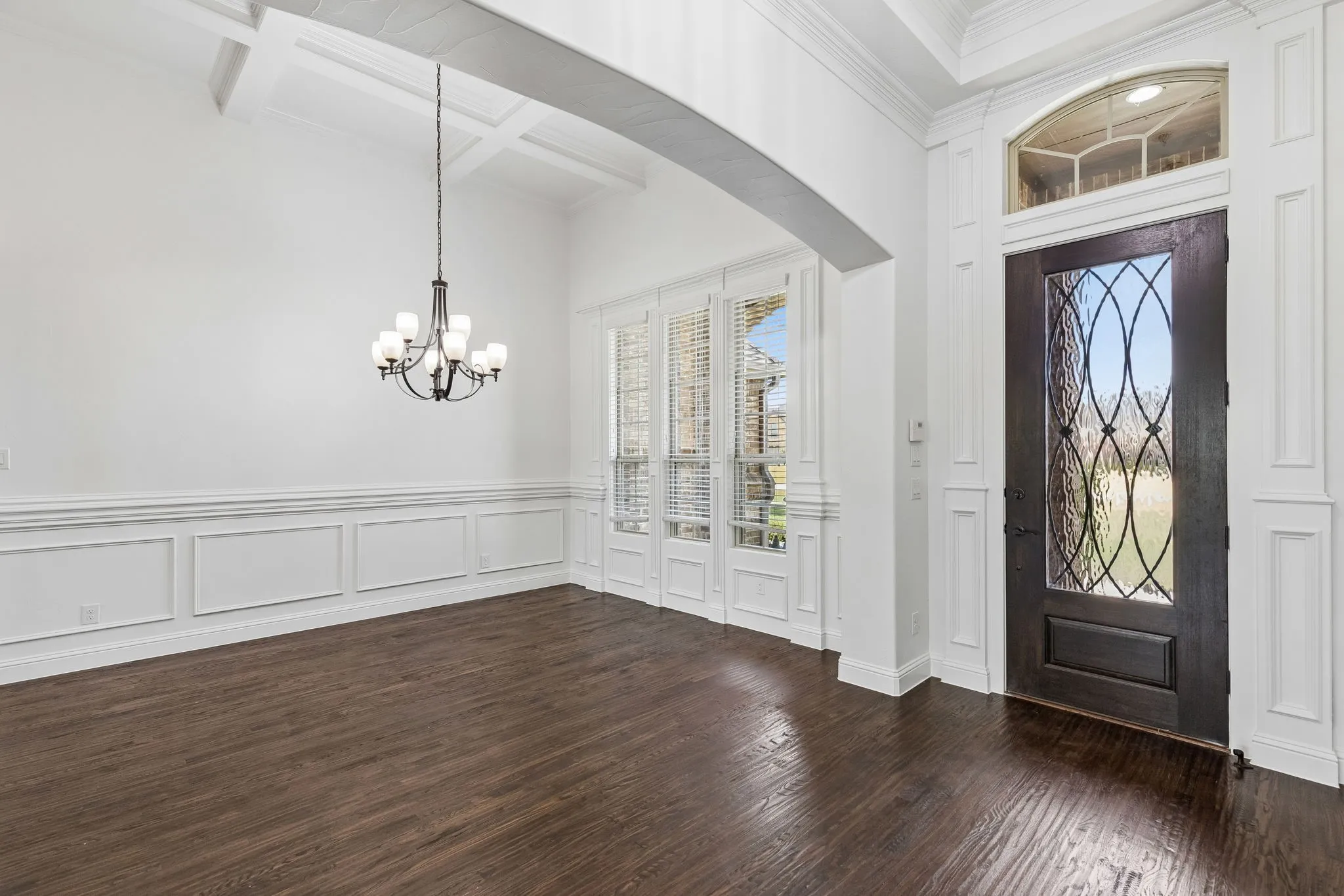 Single Family Residence For Sale in Wise County , 212 W Aurora Vista Trail, Aurora, Texas 76078, 5 Bedroom, 3 Bathroom, 3 Garage spaces, 3,575 Sqft, built in 2016, mls#21383087, Real Estate Agent in Aurora, Homes For Sale in Wise county, Homes For Sale in Aurora, Realtor in Aurora Texas, Real Estate Brokerage Independent Realty Texas, Luminita Cordes Realtor