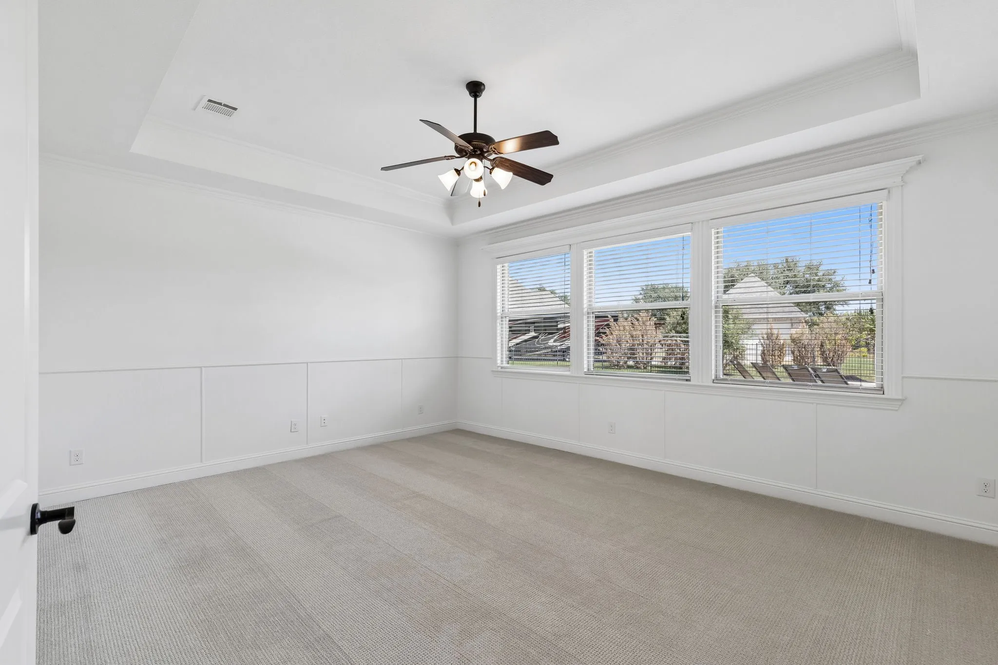 Single Family Residence For Sale in Wise County , 212 W Aurora Vista Trail, Aurora, Texas 76078, 5 Bedroom, 3 Bathroom, 3 Garage spaces, 3,575 Sqft, built in 2016, mls#21383087, Real Estate Agent in Aurora, Homes For Sale in Wise county, Homes For Sale in Aurora, Realtor in Aurora Texas, Real Estate Brokerage Independent Realty Texas, Luminita Cordes Realtor