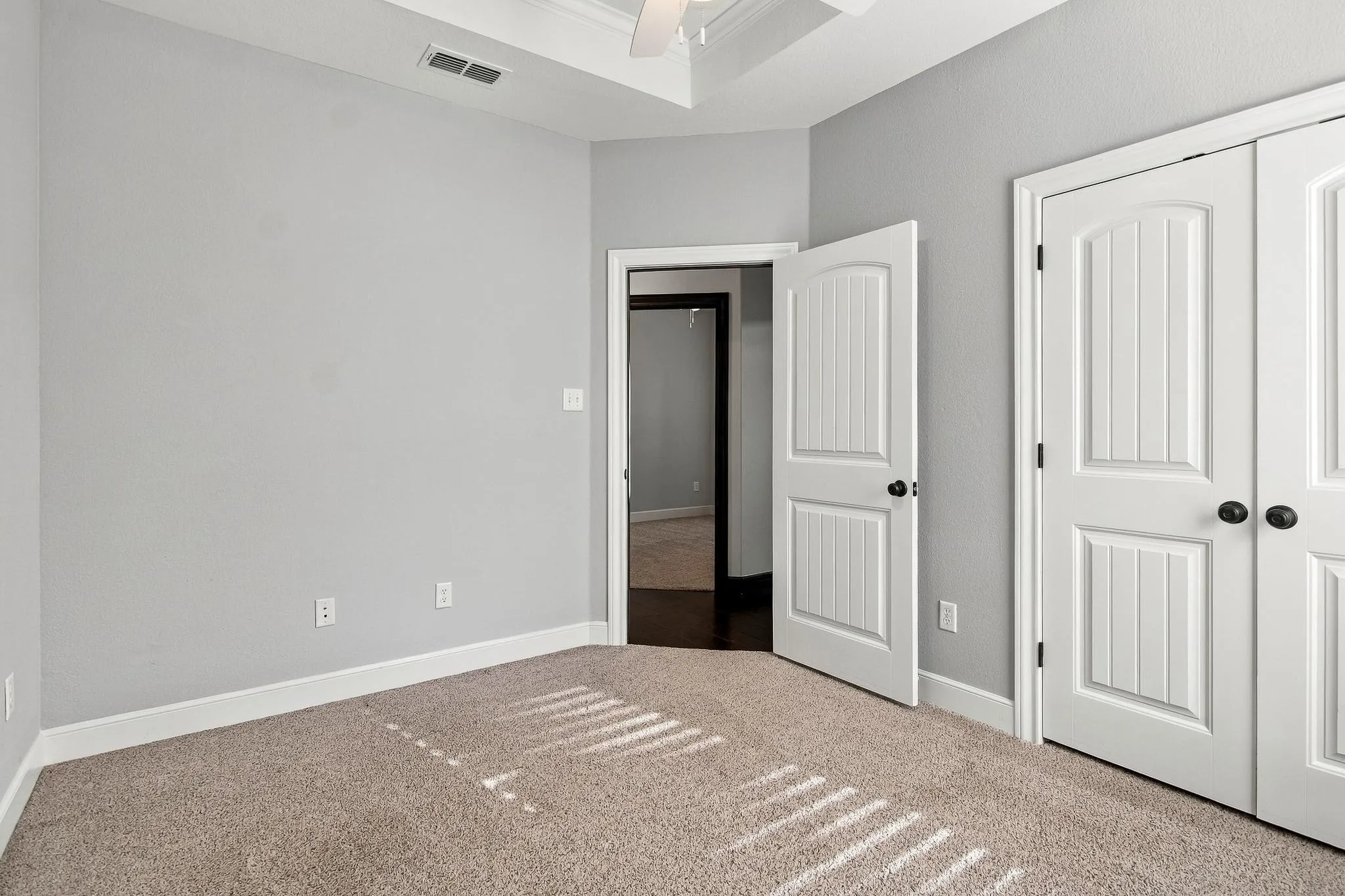 Single Family Residence For Sale in Taylor County , 866 Great Waters Drive, Abilene, Texas 79602, 4 Bedroom, 2 Bathroom, 2 Garage spaces, 1,798 Sqft, built in 2015, mls#21383866, Real Estate Agent in Abilene, Homes For Sale in Taylor county, Homes For Sale in Abilene, Realtor in Abilene Texas, Real Estate Brokerage Independent Realty Texas, Luminita Cordes Realtor