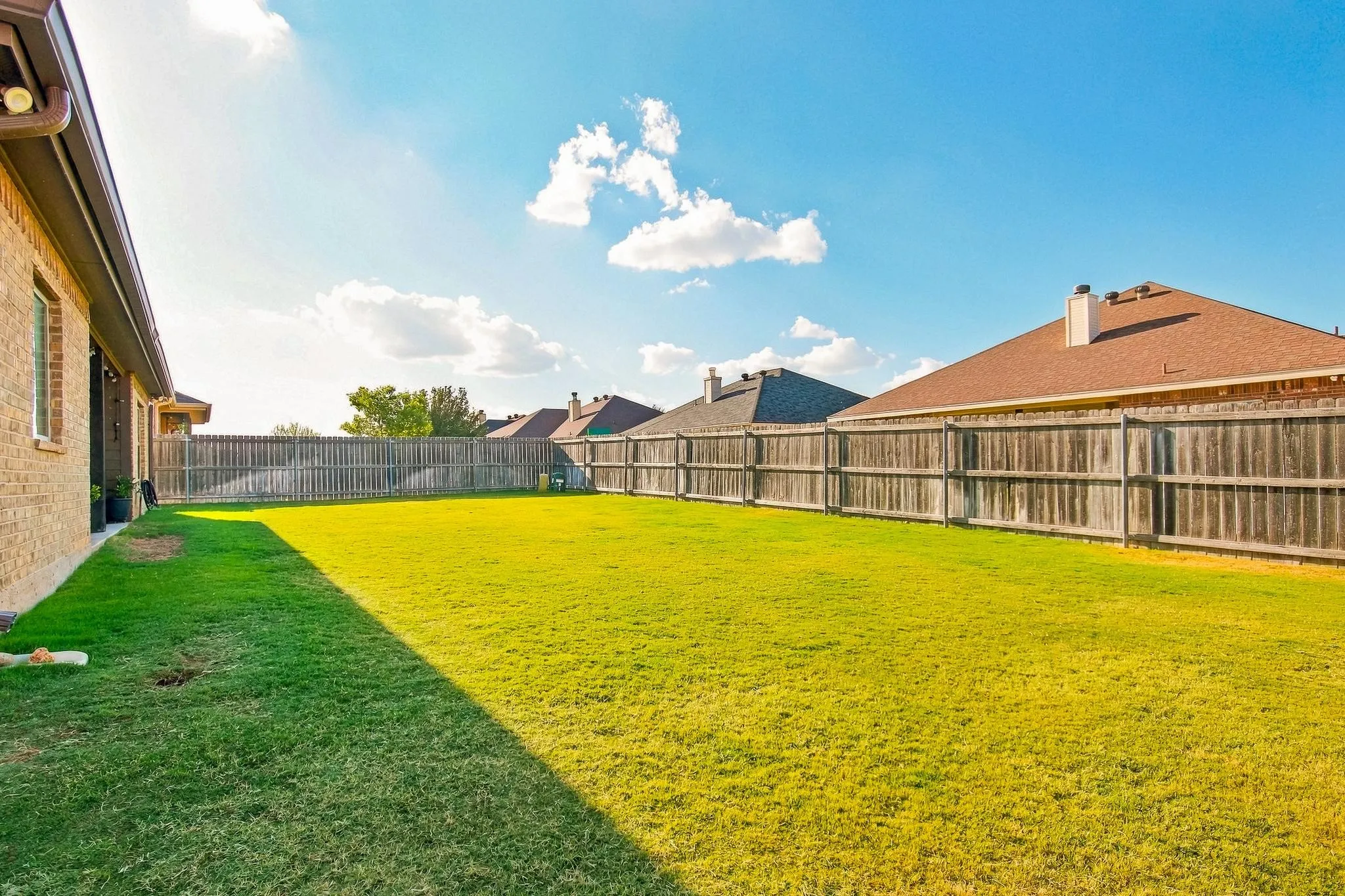 Single Family Residence For Sale in Taylor County , 866 Great Waters Drive, Abilene, Texas 79602, 4 Bedroom, 2 Bathroom, 2 Garage spaces, 1,798 Sqft, built in 2015, mls#21383866, Real Estate Agent in Abilene, Homes For Sale in Taylor county, Homes For Sale in Abilene, Realtor in Abilene Texas, Real Estate Brokerage Independent Realty Texas, Luminita Cordes Realtor