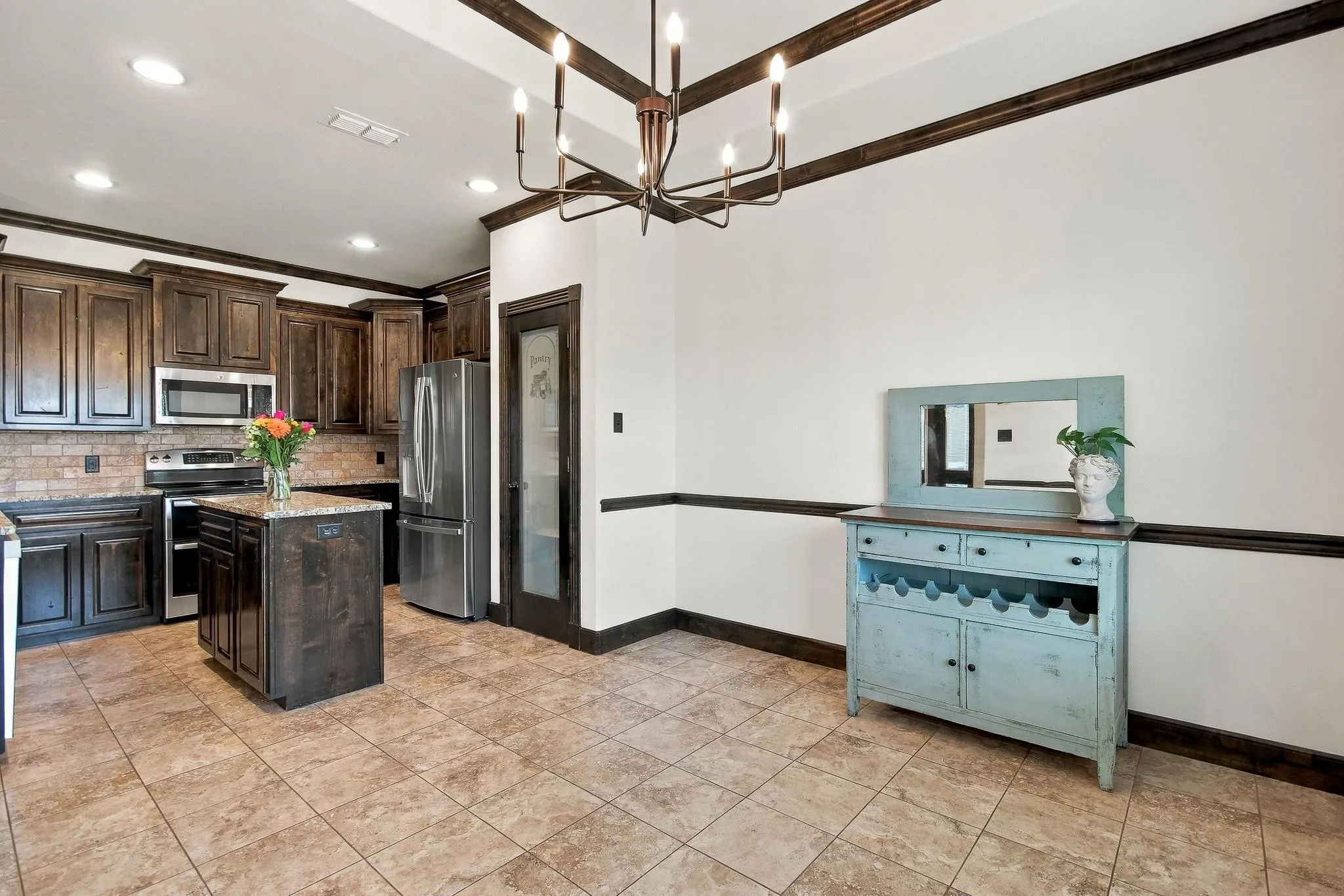 Single Family Residence For Sale in Taylor County , 866 Great Waters Drive, Abilene, Texas 79602, 4 Bedroom, 2 Bathroom, 2 Garage spaces, 1,798 Sqft, built in 2015, mls#21383866, Real Estate Agent in Abilene, Homes For Sale in Taylor county, Homes For Sale in Abilene, Realtor in Abilene Texas, Real Estate Brokerage Independent Realty Texas, Luminita Cordes Realtor