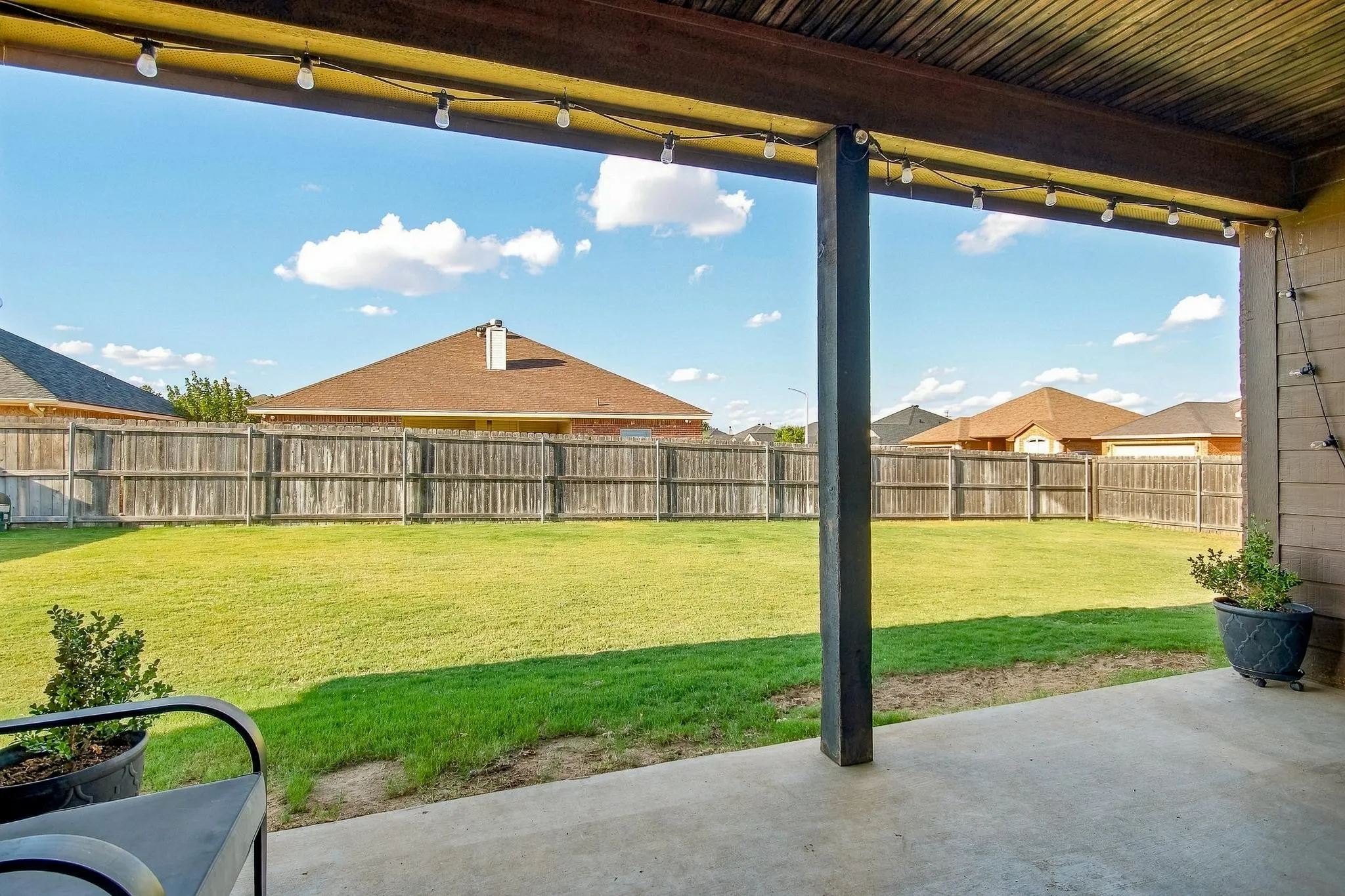 Single Family Residence For Sale in Taylor County , 866 Great Waters Drive, Abilene, Texas 79602, 4 Bedroom, 2 Bathroom, 2 Garage spaces, 1,798 Sqft, built in 2015, mls#21383866, Real Estate Agent in Abilene, Homes For Sale in Taylor county, Homes For Sale in Abilene, Realtor in Abilene Texas, Real Estate Brokerage Independent Realty Texas, Luminita Cordes Realtor