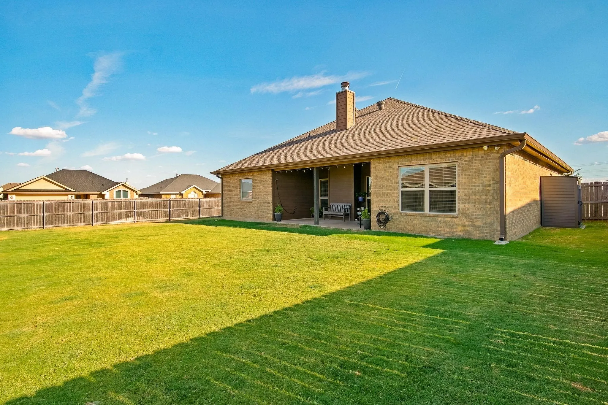 Single Family Residence For Sale in Taylor County , 866 Great Waters Drive, Abilene, Texas 79602, 4 Bedroom, 2 Bathroom, 2 Garage spaces, 1,798 Sqft, built in 2015, mls#21383866, Real Estate Agent in Abilene, Homes For Sale in Taylor county, Homes For Sale in Abilene, Realtor in Abilene Texas, Real Estate Brokerage Independent Realty Texas, Luminita Cordes Realtor