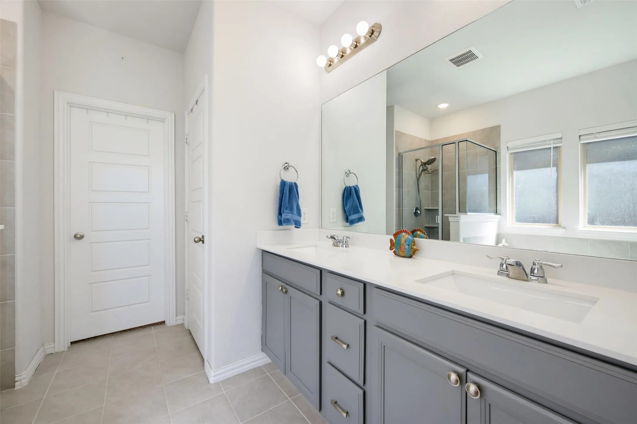 Single Family Residence For Sale in Collin County , 3004 Chestnut Lane, Melissa, Texas 75454, 4 Bedroom, 3 Bathroom, 2 Garage spaces, 2,751 Sqft, built in 2019, mls#21383793, Real Estate Agent in Melissa, Homes For Sale in Collin county, Homes For Sale in Melissa, Realtor in Melissa Texas, Real Estate Brokerage Independent Realty Texas, Luminita Cordes Realtor