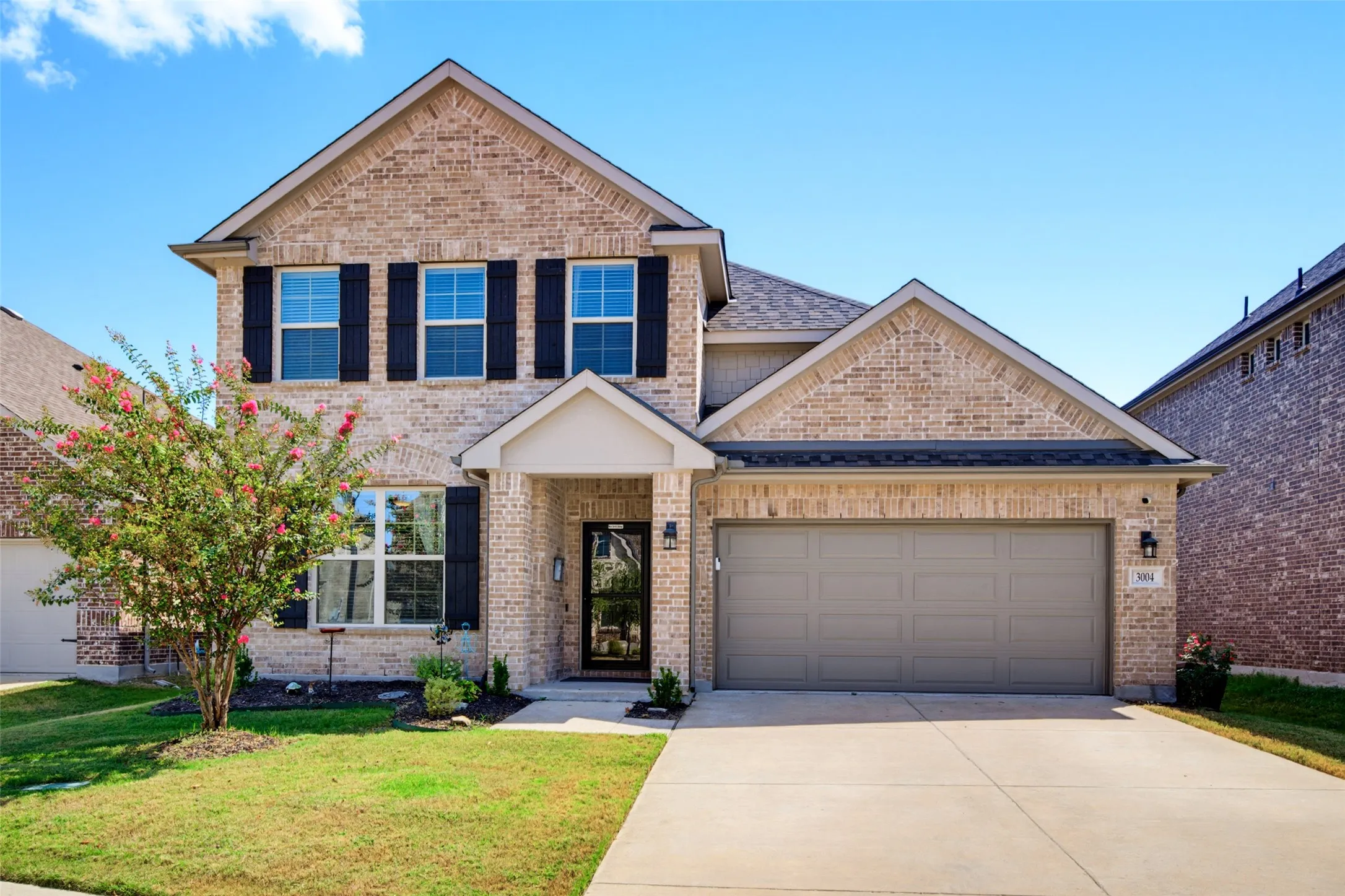 Single Family Residence For Sale in Collin County , 3004 Chestnut Lane, Melissa, Texas 75454, 4 Bedroom, 3 Bathroom, 2 Garage spaces, 2,751 Sqft, built in 2019, mls#21383793, Real Estate Agent in Melissa, Homes For Sale in Collin county, Homes For Sale in Melissa, Realtor in Melissa Texas, Real Estate Brokerage Independent Realty Texas, Luminita Cordes Realtor