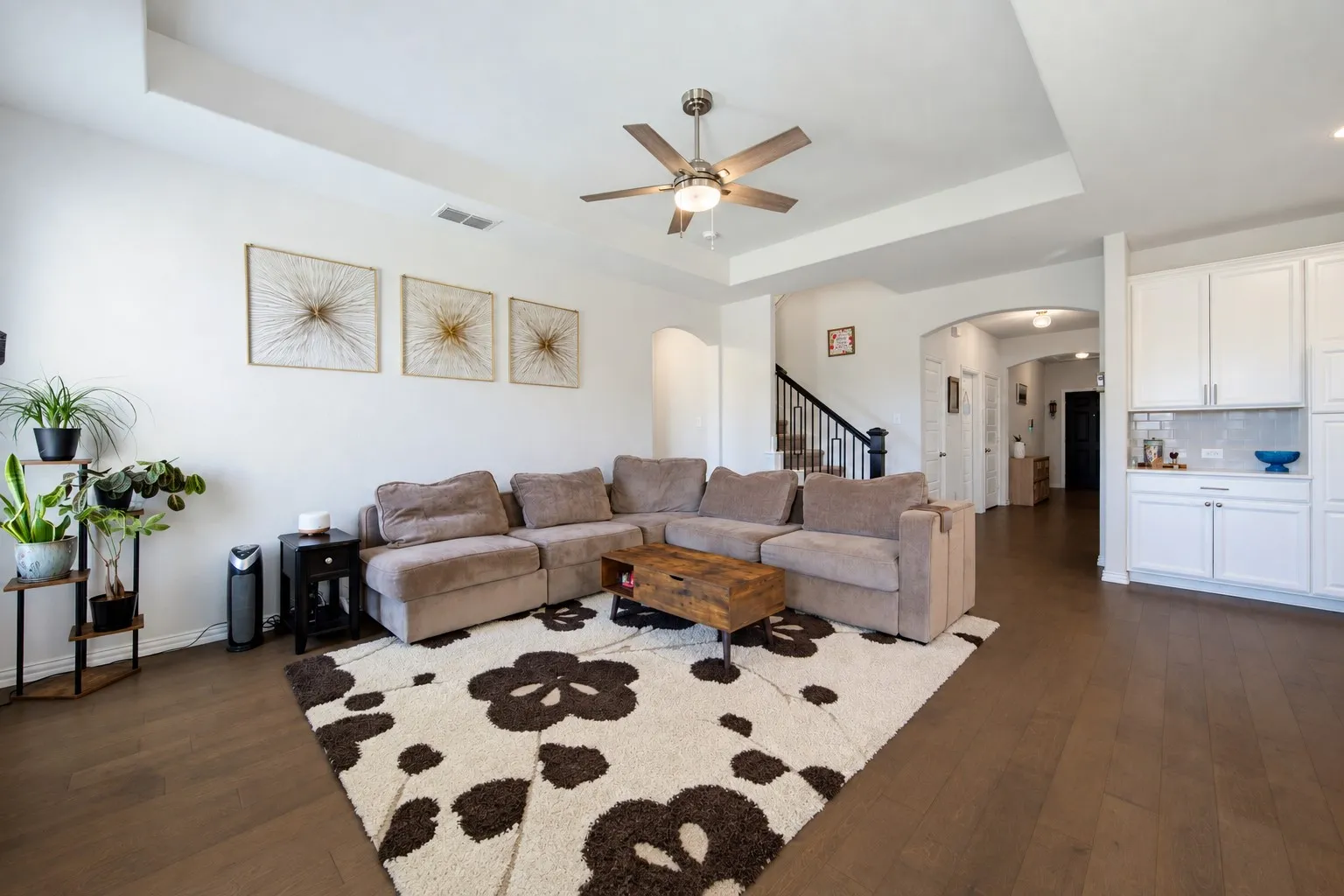 Single Family Residence For Sale in Collin County , 3004 Chestnut Lane, Melissa, Texas 75454, 4 Bedroom, 3 Bathroom, 2 Garage spaces, 2,751 Sqft, built in 2019, mls#21383793, Real Estate Agent in Melissa, Homes For Sale in Collin county, Homes For Sale in Melissa, Realtor in Melissa Texas, Real Estate Brokerage Independent Realty Texas, Luminita Cordes Realtor