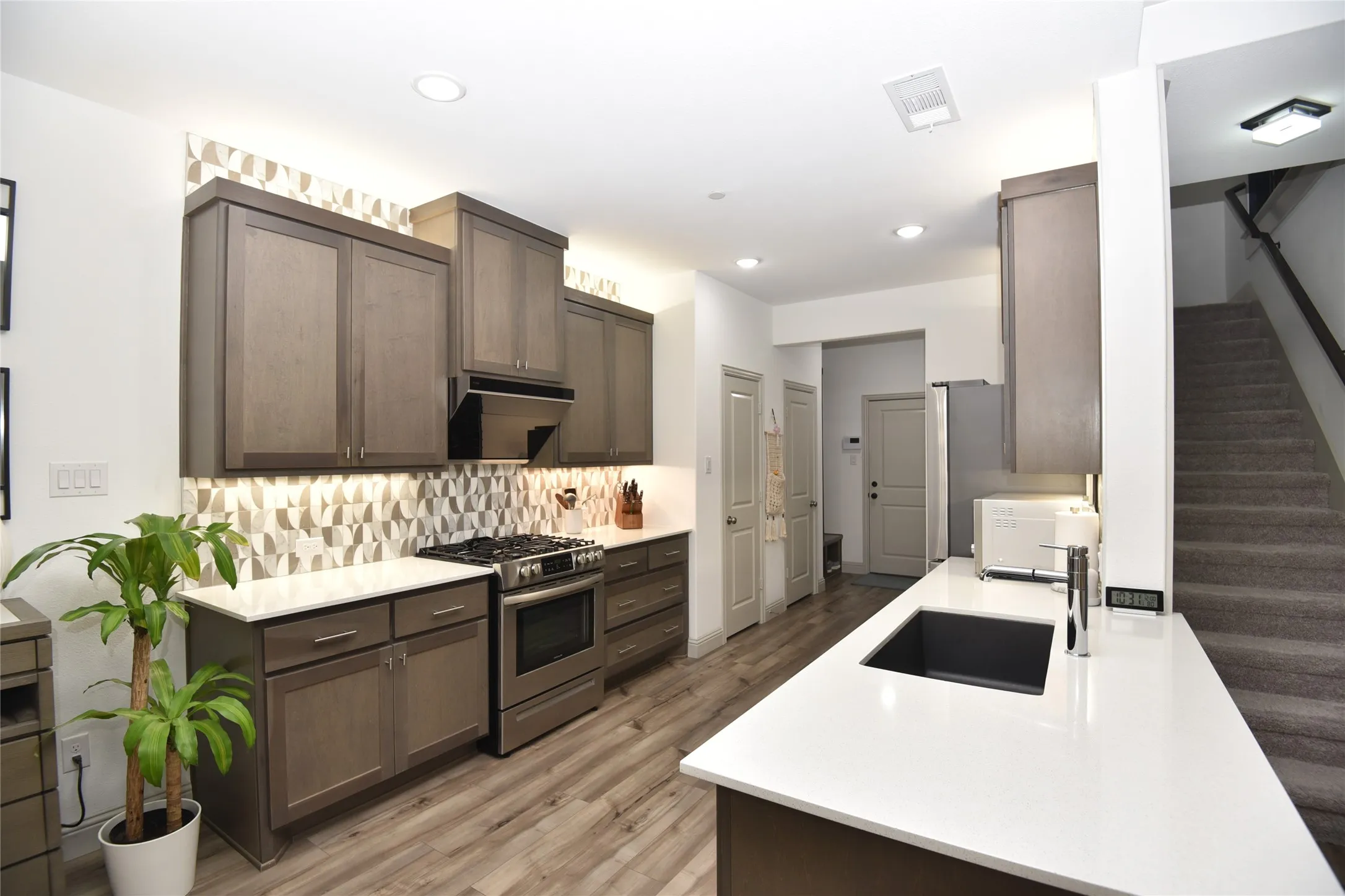 Townhouse For Sale in Collin County , 1022 Emil Place, Allen, Texas 75013, 3 Bedroom, 4 Bathroom, 2 Garage spaces, 1,835 Sqft, built in 2021, mls#21384513, Real Estate Agent in Allen, Homes For Sale in Collin county, Homes For Sale in Allen, Realtor in Allen Texas, Real Estate Brokerage Independent Realty Texas, Luminita Cordes Realtor