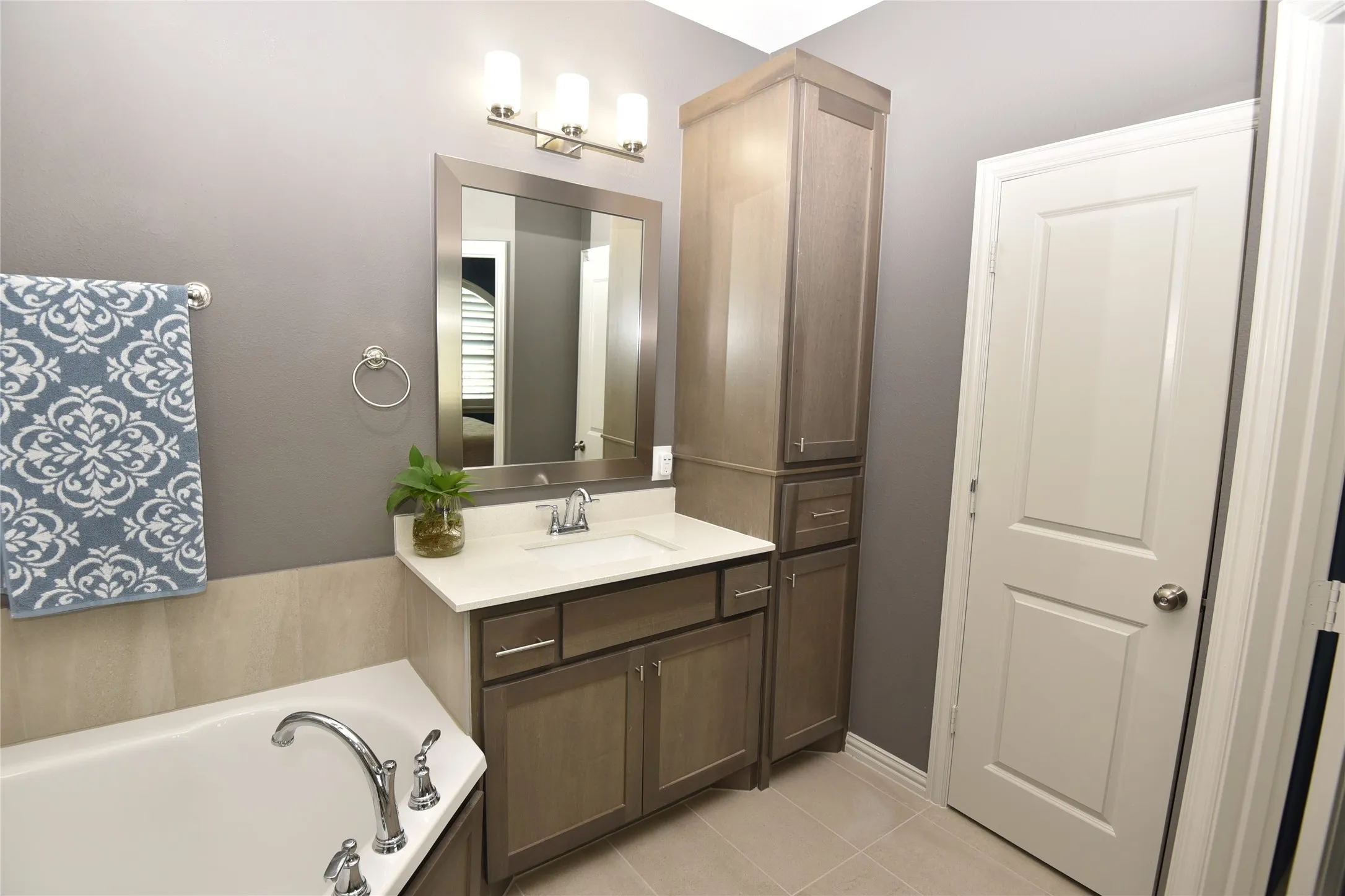 Townhouse For Sale in Collin County , 1022 Emil Place, Allen, Texas 75013, 3 Bedroom, 4 Bathroom, 2 Garage spaces, 1,835 Sqft, built in 2021, mls#21384513, Real Estate Agent in Allen, Homes For Sale in Collin county, Homes For Sale in Allen, Realtor in Allen Texas, Real Estate Brokerage Independent Realty Texas, Luminita Cordes Realtor
