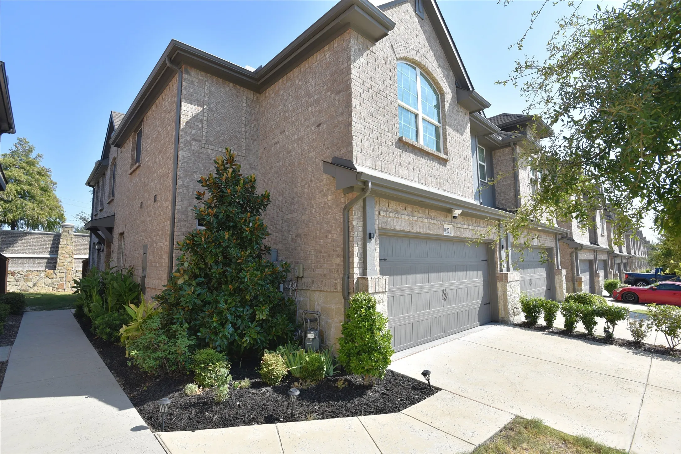 Townhouse For Sale in Collin County , 1022 Emil Place, Allen, Texas 75013, 3 Bedroom, 4 Bathroom, 2 Garage spaces, 1,835 Sqft, built in 2021, mls#21384513, Real Estate Agent in Allen, Homes For Sale in Collin county, Homes For Sale in Allen, Realtor in Allen Texas, Real Estate Brokerage Independent Realty Texas, Luminita Cordes Realtor