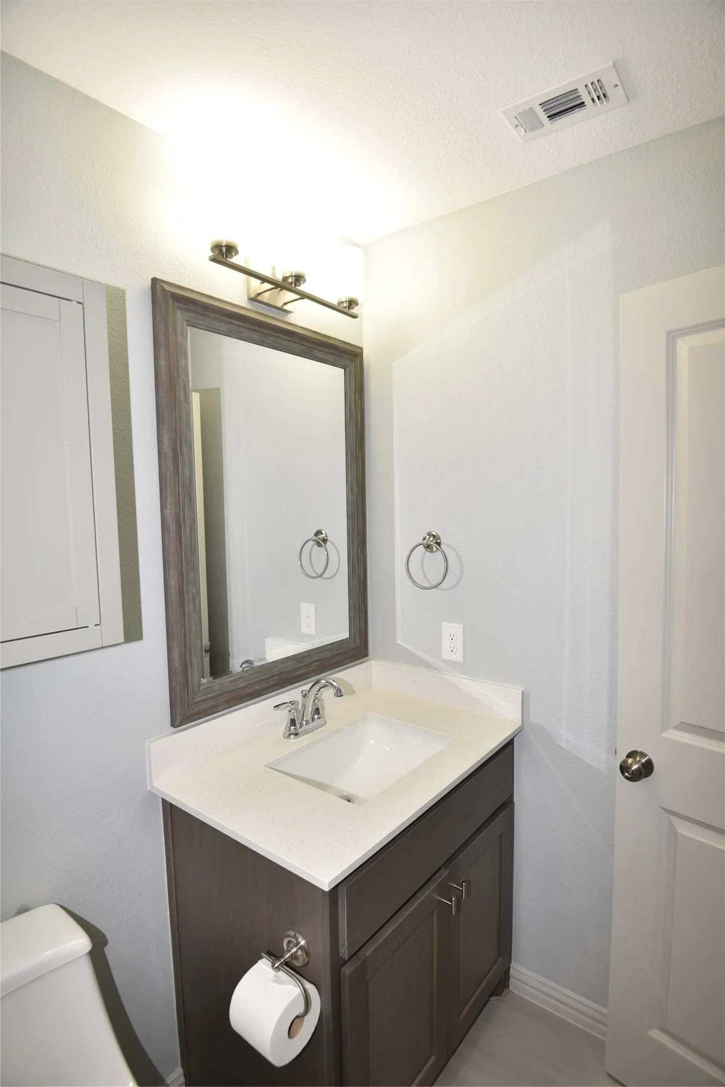 Townhouse For Sale in Collin County , 1022 Emil Place, Allen, Texas 75013, 3 Bedroom, 4 Bathroom, 2 Garage spaces, 1,835 Sqft, built in 2021, mls#21384513, Real Estate Agent in Allen, Homes For Sale in Collin county, Homes For Sale in Allen, Realtor in Allen Texas, Real Estate Brokerage Independent Realty Texas, Luminita Cordes Realtor