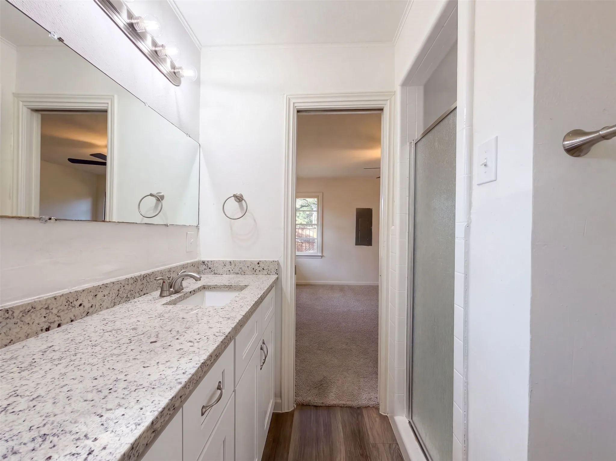 Single Family Residence For Sale in Tarrant County , 1725 Danciger Drive, Fort Worth, Texas 76112, 3 Bedroom, 2 Bathroom, Garage spaces, 2,031 Sqft, built in 1954, mls#21384801, Real Estate Agent in Fort Worth, Homes For Sale in Tarrant county, Homes For Sale in Fort Worth, Realtor in Fort Worth Texas, Real Estate Brokerage Independent Realty Texas, Luminita Cordes Realtor