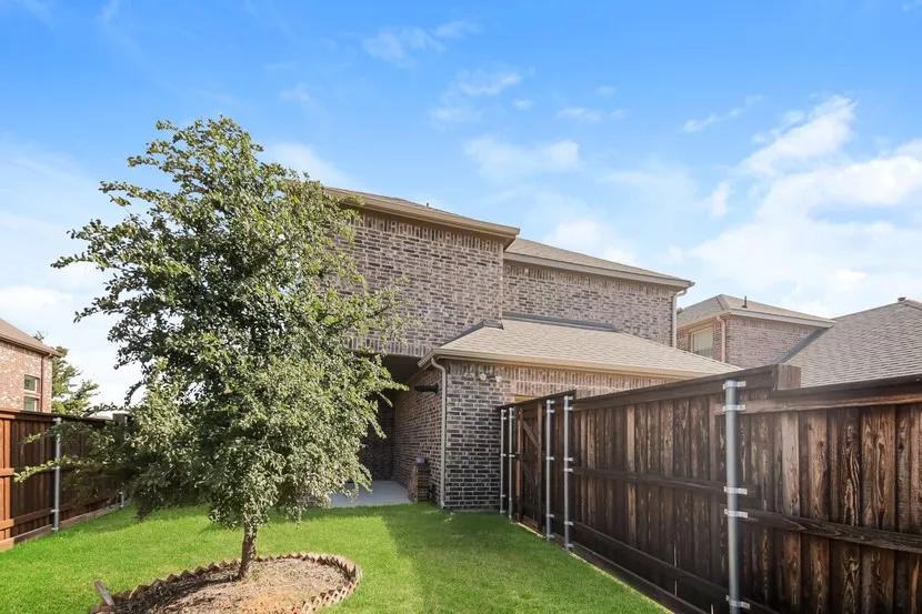 Single Family Residence For Rent in Denton County , 2292 Jasper Drive, Little Elm, Texas 76227, 4 Bedroom, 3 Bathroom, 2 Garage spaces, 2,250 Sqft, built in 2020, mls#21384800, Real Estate Agent in Little Elm, Homes For Rent in Denton county, Homes For Rent in Little Elm, Realtor in Little Elm Texas, Real Estate Brokerage Independent Realty Texas, Luminita Cordes Realtor