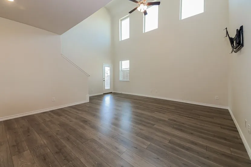 Single Family Residence For Rent in Denton County , 2292 Jasper Drive, Little Elm, Texas 76227, 4 Bedroom, 3 Bathroom, 2 Garage spaces, 2,250 Sqft, built in 2020, mls#21384800, Real Estate Agent in Little Elm, Homes For Rent in Denton county, Homes For Rent in Little Elm, Realtor in Little Elm Texas, Real Estate Brokerage Independent Realty Texas, Luminita Cordes Realtor