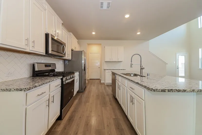 Single Family Residence For Rent in Denton County , 2292 Jasper Drive, Little Elm, Texas 76227, 4 Bedroom, 3 Bathroom, 2 Garage spaces, 2,250 Sqft, built in 2020, mls#21384800, Real Estate Agent in Little Elm, Homes For Rent in Denton county, Homes For Rent in Little Elm, Realtor in Little Elm Texas, Real Estate Brokerage Independent Realty Texas, Luminita Cordes Realtor