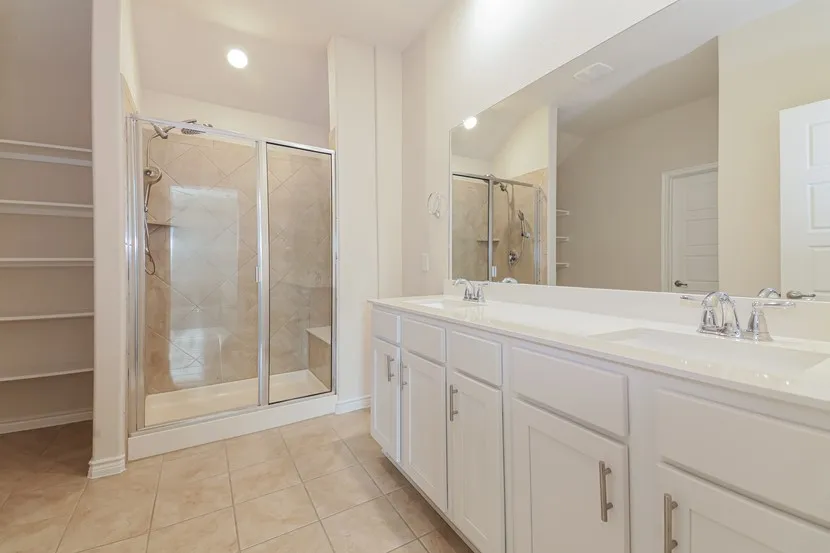 Single Family Residence For Rent in Denton County , 2292 Jasper Drive, Little Elm, Texas 76227, 4 Bedroom, 3 Bathroom, 2 Garage spaces, 2,250 Sqft, built in 2020, mls#21384800, Real Estate Agent in Little Elm, Homes For Rent in Denton county, Homes For Rent in Little Elm, Realtor in Little Elm Texas, Real Estate Brokerage Independent Realty Texas, Luminita Cordes Realtor