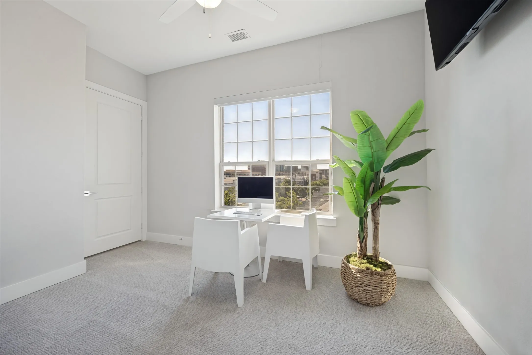 Condominium For Rent in Dallas County , 15875 Spectrum Drive 4105, Addison, Texas 75001, 3 Bedroom, 3 Bathroom, 2 Garage spaces, 1,754 Sqft, built in 2021, mls#21380520, Real Estate Agent in Addison, Homes For Rent in Dallas county, Homes For Rent in Addison, Realtor in Addison Texas, Real Estate Brokerage Independent Realty Texas, Luminita Cordes Realtor
