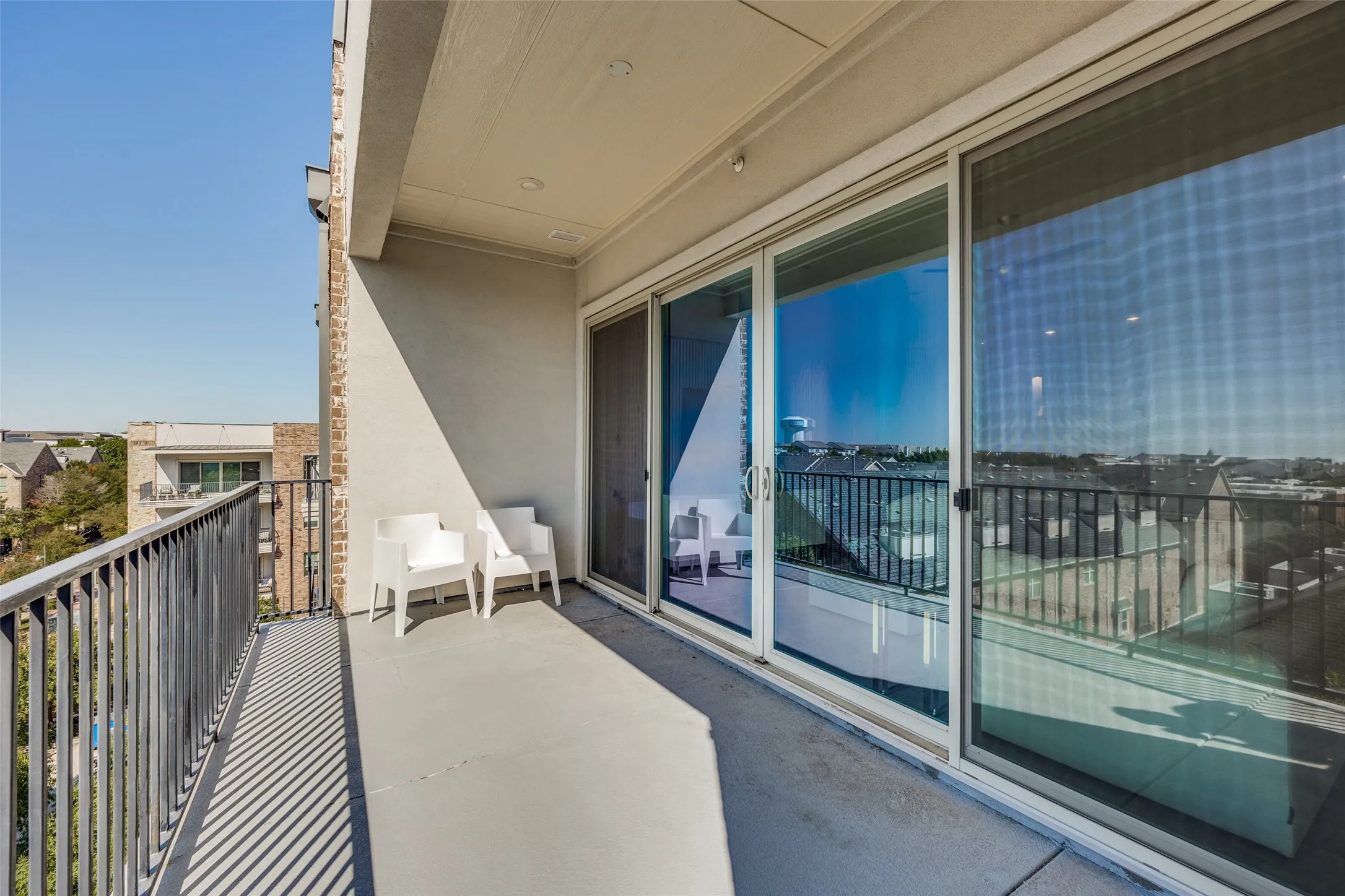 Condominium For Rent in Dallas County , 15875 Spectrum Drive 4105, Addison, Texas 75001, 3 Bedroom, 3 Bathroom, 2 Garage spaces, 1,754 Sqft, built in 2021, mls#21380520, Real Estate Agent in Addison, Homes For Rent in Dallas county, Homes For Rent in Addison, Realtor in Addison Texas, Real Estate Brokerage Independent Realty Texas, Luminita Cordes Realtor