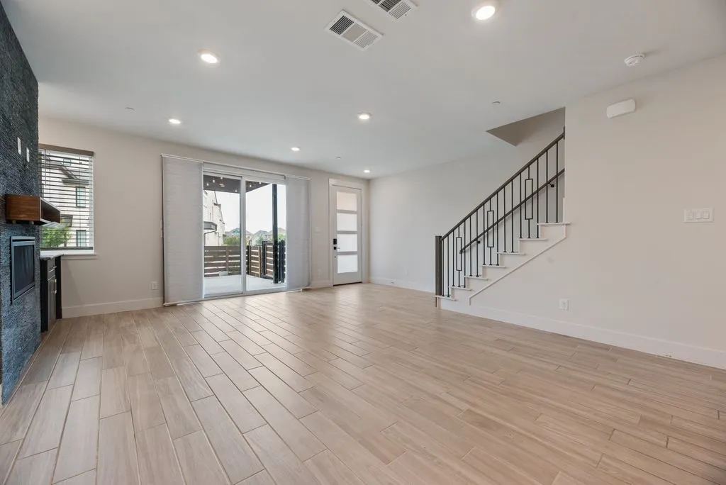 Townhouse For Rent in Denton County , 770 Cavitt Court, Prosper, Texas 75078, 3 Bedroom, 3 Bathroom, 2 Garage spaces, 1,868 Sqft, built in 2022, mls#21384756, Real Estate Agent in Prosper, Homes For Rent in Denton county, Homes For Rent in Prosper, Realtor in Prosper Texas, Real Estate Brokerage Independent Realty Texas, Luminita Cordes Realtor