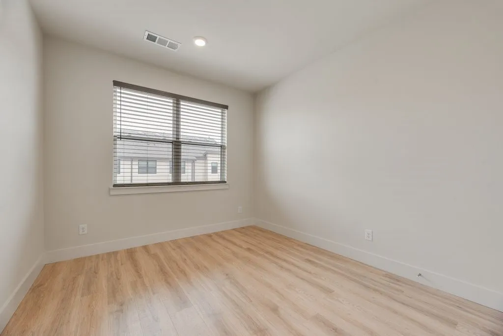 Townhouse For Rent in Denton County , 770 Cavitt Court, Prosper, Texas 75078, 3 Bedroom, 3 Bathroom, 2 Garage spaces, 1,868 Sqft, built in 2022, mls#21384756, Real Estate Agent in Prosper, Homes For Rent in Denton county, Homes For Rent in Prosper, Realtor in Prosper Texas, Real Estate Brokerage Independent Realty Texas, Luminita Cordes Realtor