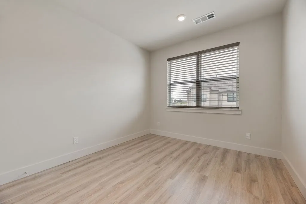 Townhouse For Rent in Denton County , 770 Cavitt Court, Prosper, Texas 75078, 3 Bedroom, 3 Bathroom, 2 Garage spaces, 1,868 Sqft, built in 2022, mls#21384756, Real Estate Agent in Prosper, Homes For Rent in Denton county, Homes For Rent in Prosper, Realtor in Prosper Texas, Real Estate Brokerage Independent Realty Texas, Luminita Cordes Realtor