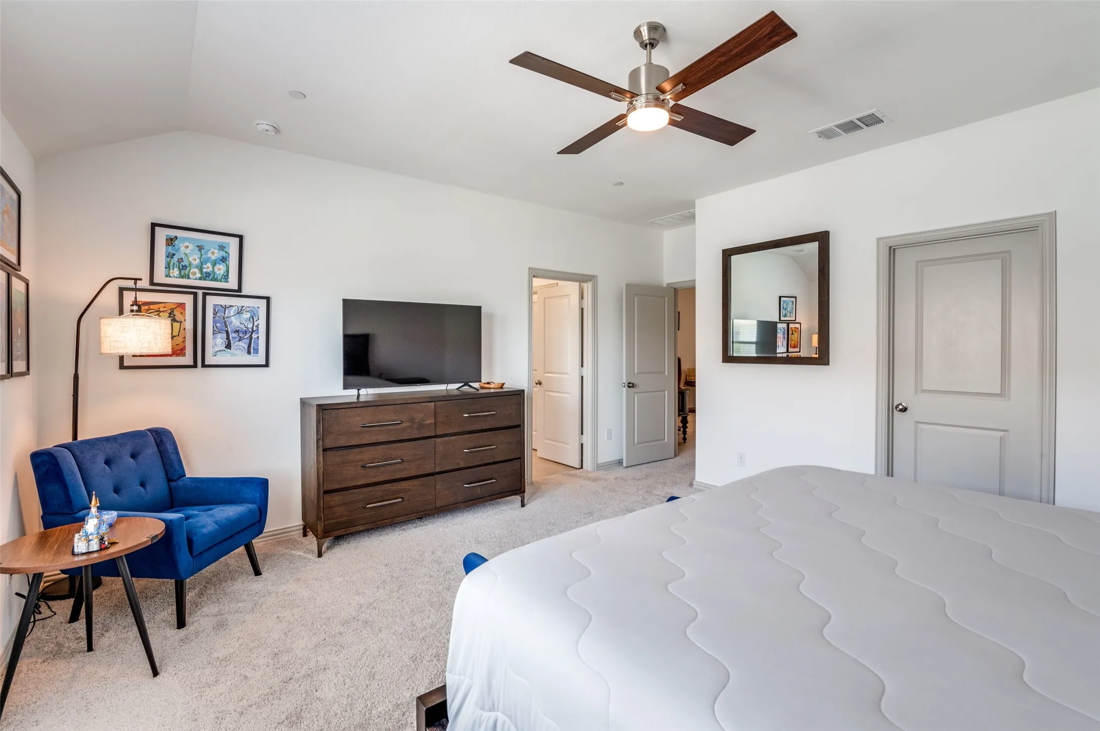 Townhouse For Rent in Collin County , 8725 Phoebe Road, Frisco, Texas 75035, 2 Bedroom, 3 Bathroom, 2 Garage spaces, 1,761 Sqft, built in 2023, mls#21384388, Real Estate Agent in Frisco, Homes For Rent in Collin county, Homes For Rent in Frisco, Realtor in Frisco Texas, Real Estate Brokerage Independent Realty Texas, Luminita Cordes Realtor