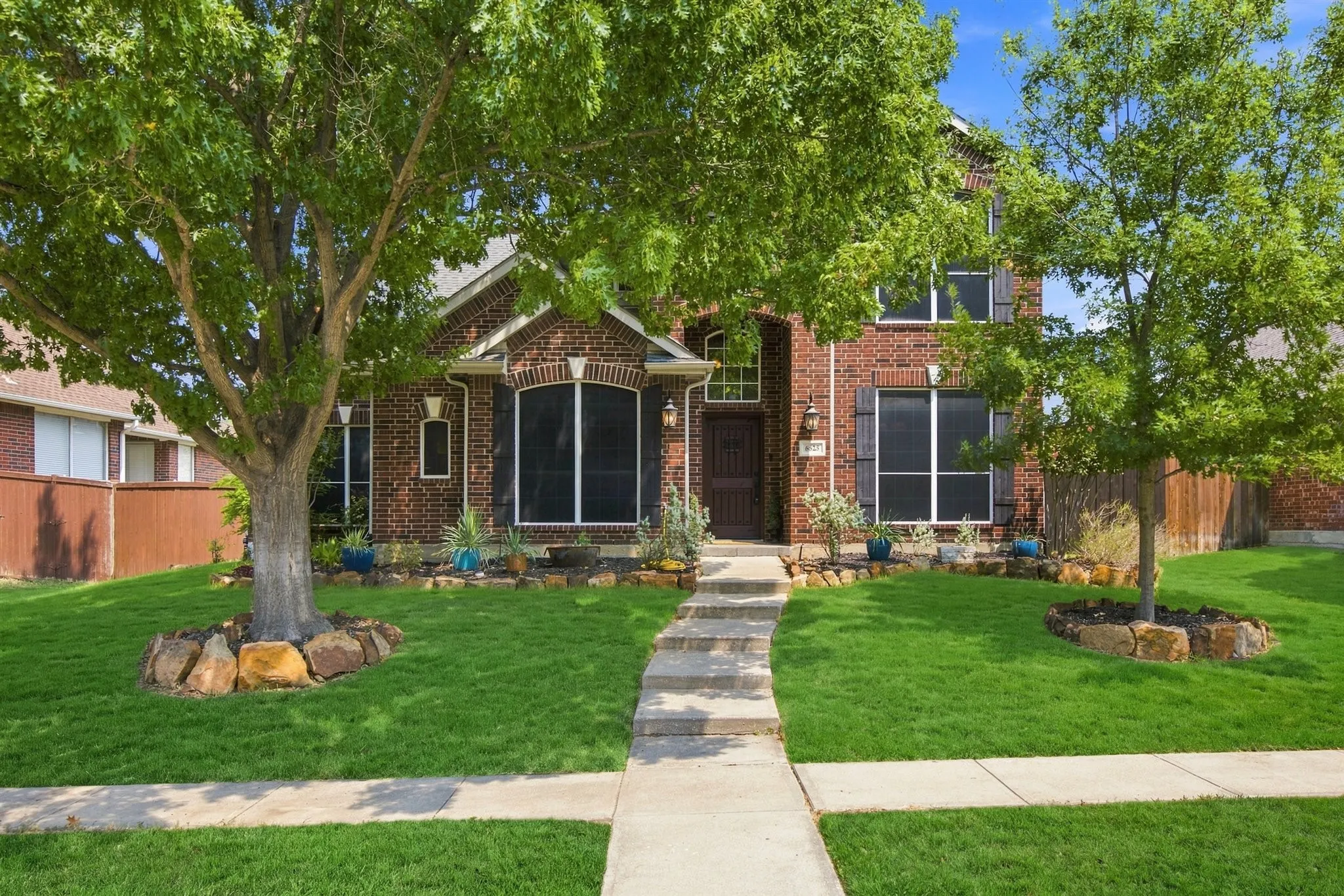 Single Family Residence For Sale in Denton County , 6625 Stewart Boulevard, The Colony, Texas 75056, 4 Bedroom, 3 Bathroom, 2 Garage spaces, 3,001 Sqft, built in 2001, mls#21373347, Real Estate Agent in The Colony, Homes For Sale in Denton county, Homes For Sale in The Colony, Realtor in The Colony Texas, Real Estate Brokerage Independent Realty Texas, Luminita Cordes Realtor