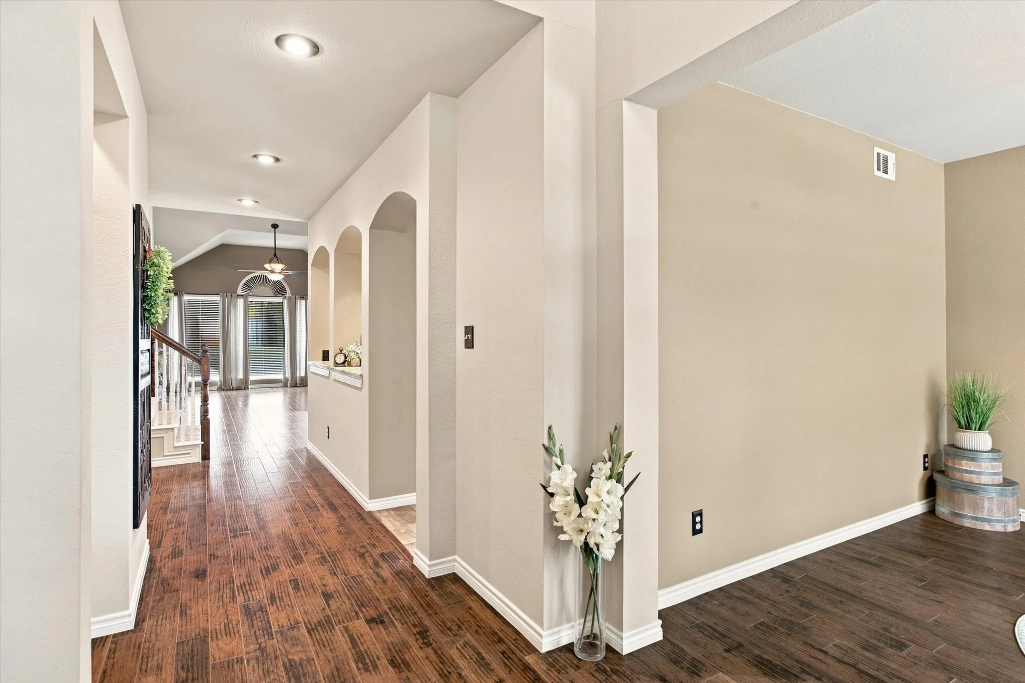 Single Family Residence For Sale in Denton County , 6625 Stewart Boulevard, The Colony, Texas 75056, 4 Bedroom, 3 Bathroom, 2 Garage spaces, 3,001 Sqft, built in 2001, mls#21373347, Real Estate Agent in The Colony, Homes For Sale in Denton county, Homes For Sale in The Colony, Realtor in The Colony Texas, Real Estate Brokerage Independent Realty Texas, Luminita Cordes Realtor