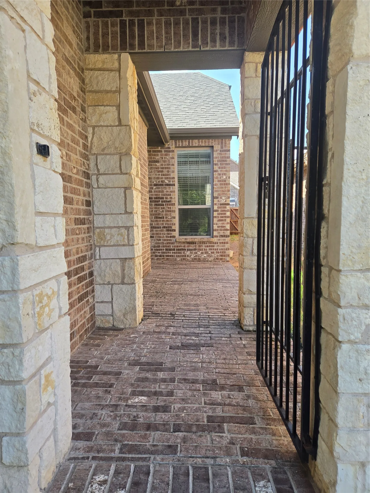 Single Family Residence For Rent in Collin County , 612 Arma Road, Allen, Texas 75002, 3 Bedroom, 2 Bathroom, 2 Garage spaces, 1,753 Sqft, built in 2016, mls#21384827, Real Estate Agent in Allen, Homes For Rent in Collin county, Homes For Rent in Allen, Realtor in Allen Texas, Real Estate Brokerage Independent Realty Texas, Luminita Cordes Realtor