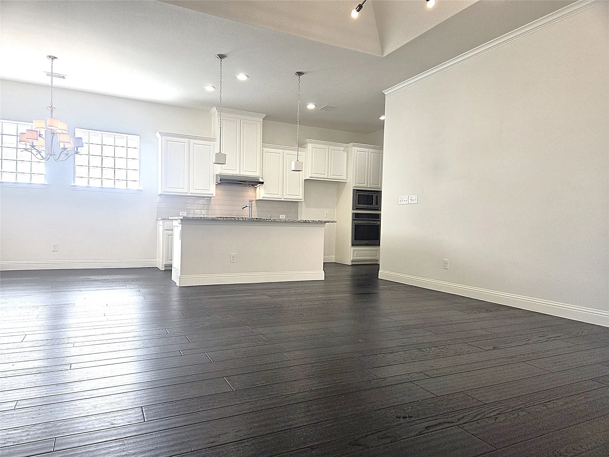Single Family Residence For Rent in Collin County , 612 Arma Road, Allen, Texas 75002, 3 Bedroom, 2 Bathroom, 2 Garage spaces, 1,753 Sqft, built in 2016, mls#21384827, Real Estate Agent in Allen, Homes For Rent in Collin county, Homes For Rent in Allen, Realtor in Allen Texas, Real Estate Brokerage Independent Realty Texas, Luminita Cordes Realtor