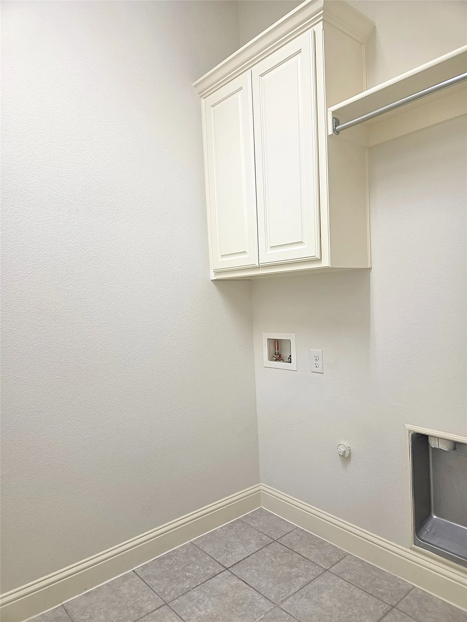 Single Family Residence For Rent in Collin County , 612 Arma Road, Allen, Texas 75002, 3 Bedroom, 2 Bathroom, 2 Garage spaces, 1,753 Sqft, built in 2016, mls#21384827, Real Estate Agent in Allen, Homes For Rent in Collin county, Homes For Rent in Allen, Realtor in Allen Texas, Real Estate Brokerage Independent Realty Texas, Luminita Cordes Realtor