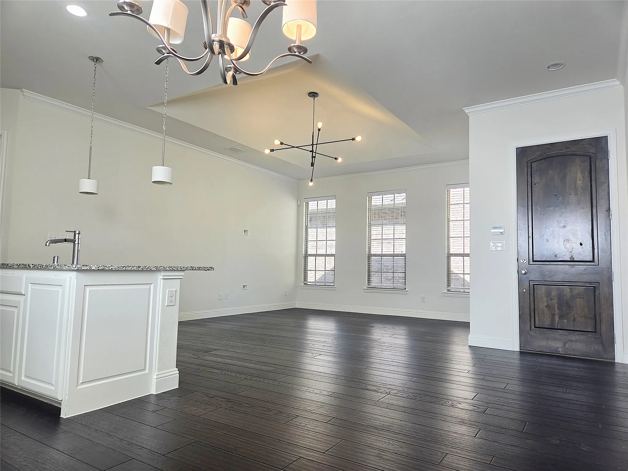 Single Family Residence For Rent in Collin County , 612 Arma Road, Allen, Texas 75002, 3 Bedroom, 2 Bathroom, 2 Garage spaces, 1,753 Sqft, built in 2016, mls#21384827, Real Estate Agent in Allen, Homes For Rent in Collin county, Homes For Rent in Allen, Realtor in Allen Texas, Real Estate Brokerage Independent Realty Texas, Luminita Cordes Realtor