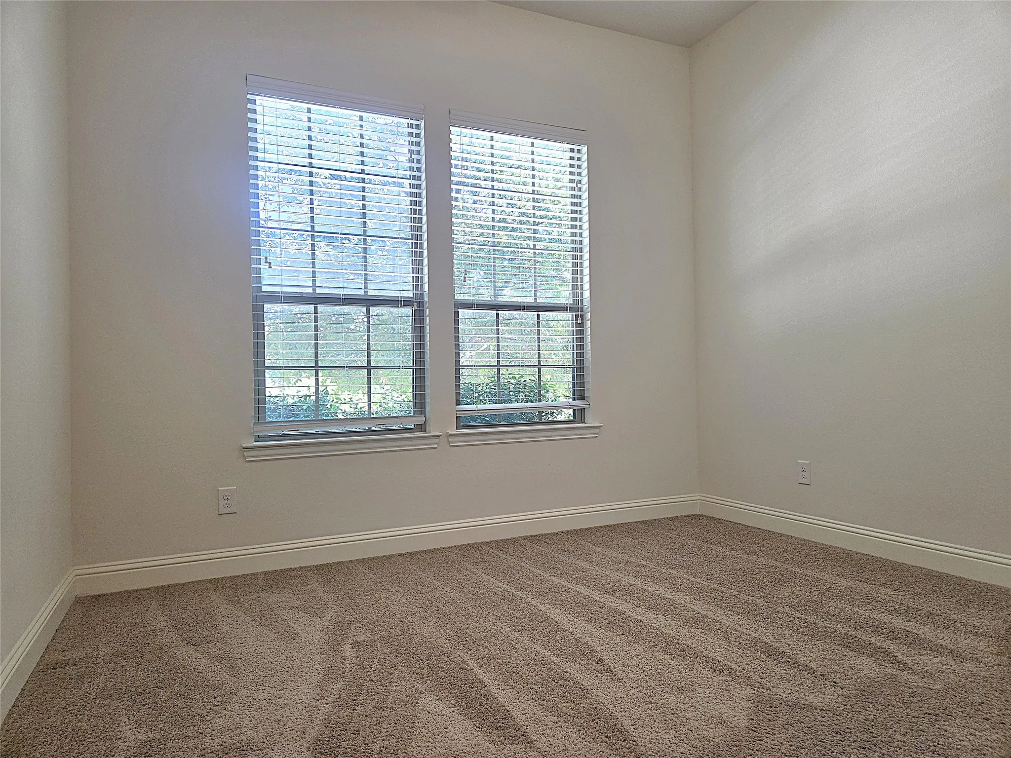 Single Family Residence For Rent in Collin County , 612 Arma Road, Allen, Texas 75002, 3 Bedroom, 2 Bathroom, 2 Garage spaces, 1,753 Sqft, built in 2016, mls#21384827, Real Estate Agent in Allen, Homes For Rent in Collin county, Homes For Rent in Allen, Realtor in Allen Texas, Real Estate Brokerage Independent Realty Texas, Luminita Cordes Realtor