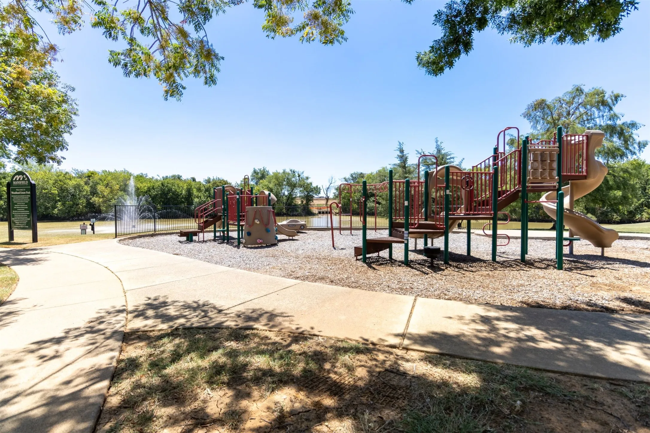 Duplex For Rent in Tarrant County , 1314 Piedmont Drive, Mansfield, Texas 76063, 3 Bedroom, 2 Bathroom, 2 Garage spaces, 1,222 Sqft, built in 2008, mls#21384359, Real Estate Agent in Mansfield, Homes For Rent in Tarrant county, Homes For Rent in Mansfield, Realtor in Mansfield Texas, Real Estate Brokerage Independent Realty Texas, Luminita Cordes Realtor