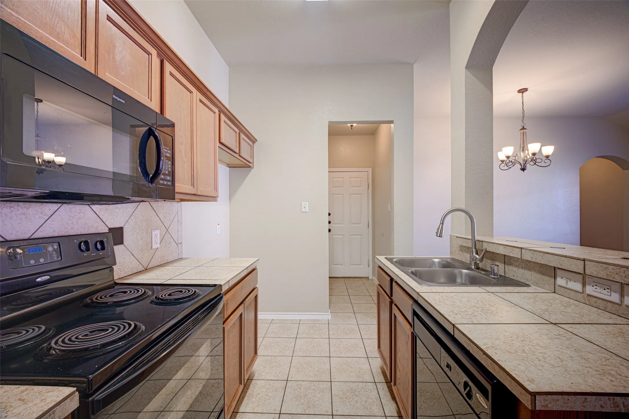 Duplex For Rent in Tarrant County , 1314 Piedmont Drive, Mansfield, Texas 76063, 3 Bedroom, 2 Bathroom, 2 Garage spaces, 1,222 Sqft, built in 2008, mls#21384359, Real Estate Agent in Mansfield, Homes For Rent in Tarrant county, Homes For Rent in Mansfield, Realtor in Mansfield Texas, Real Estate Brokerage Independent Realty Texas, Luminita Cordes Realtor