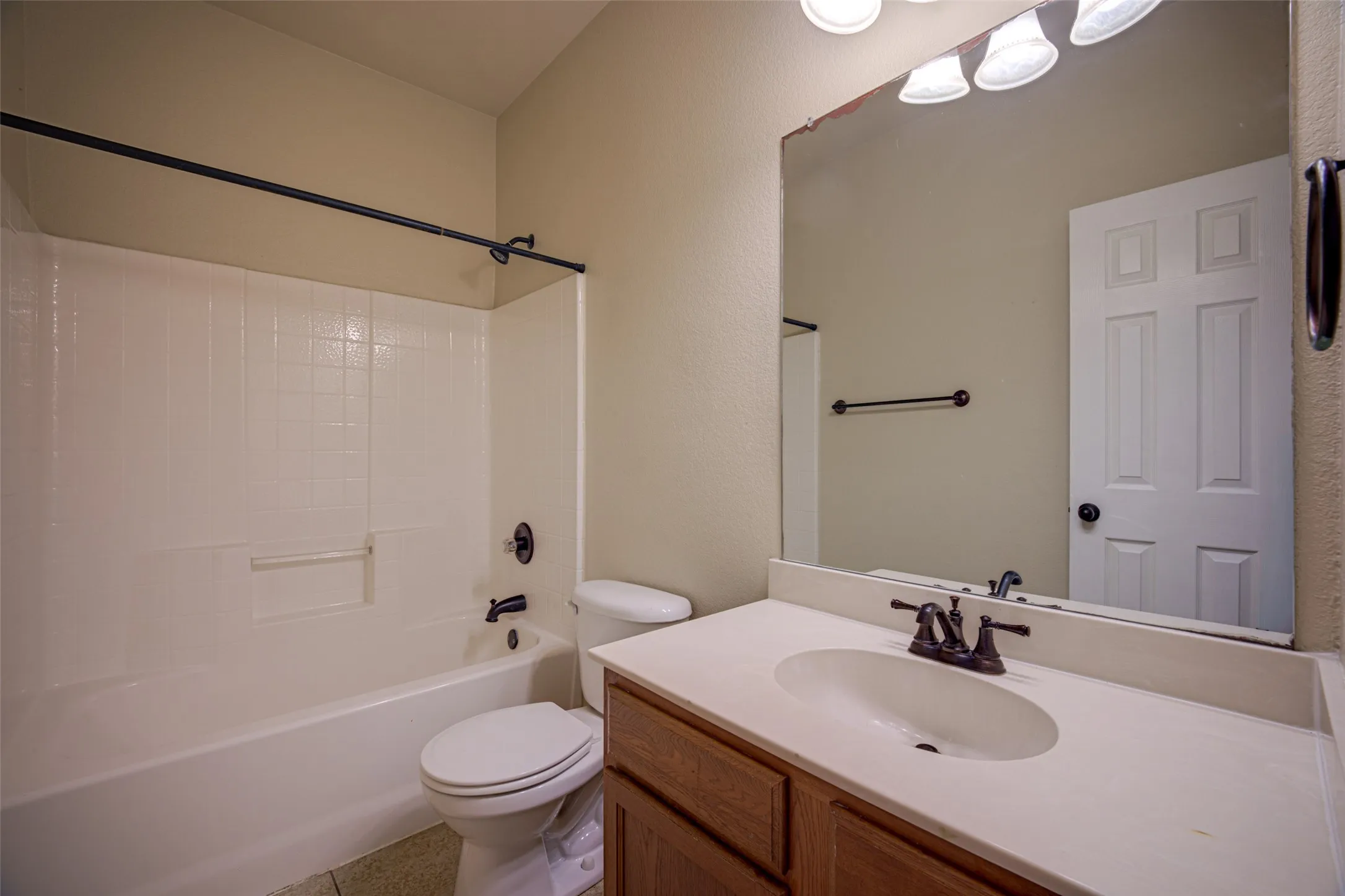 Duplex For Rent in Tarrant County , 1314 Piedmont Drive, Mansfield, Texas 76063, 3 Bedroom, 2 Bathroom, 2 Garage spaces, 1,222 Sqft, built in 2008, mls#21384359, Real Estate Agent in Mansfield, Homes For Rent in Tarrant county, Homes For Rent in Mansfield, Realtor in Mansfield Texas, Real Estate Brokerage Independent Realty Texas, Luminita Cordes Realtor