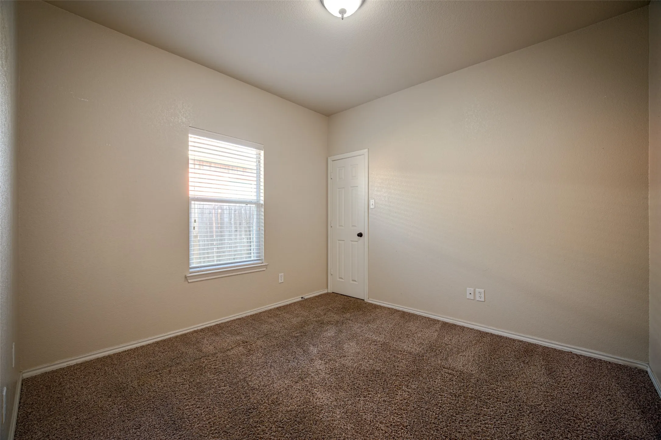 Duplex For Rent in Tarrant County , 1314 Piedmont Drive, Mansfield, Texas 76063, 3 Bedroom, 2 Bathroom, 2 Garage spaces, 1,222 Sqft, built in 2008, mls#21384359, Real Estate Agent in Mansfield, Homes For Rent in Tarrant county, Homes For Rent in Mansfield, Realtor in Mansfield Texas, Real Estate Brokerage Independent Realty Texas, Luminita Cordes Realtor