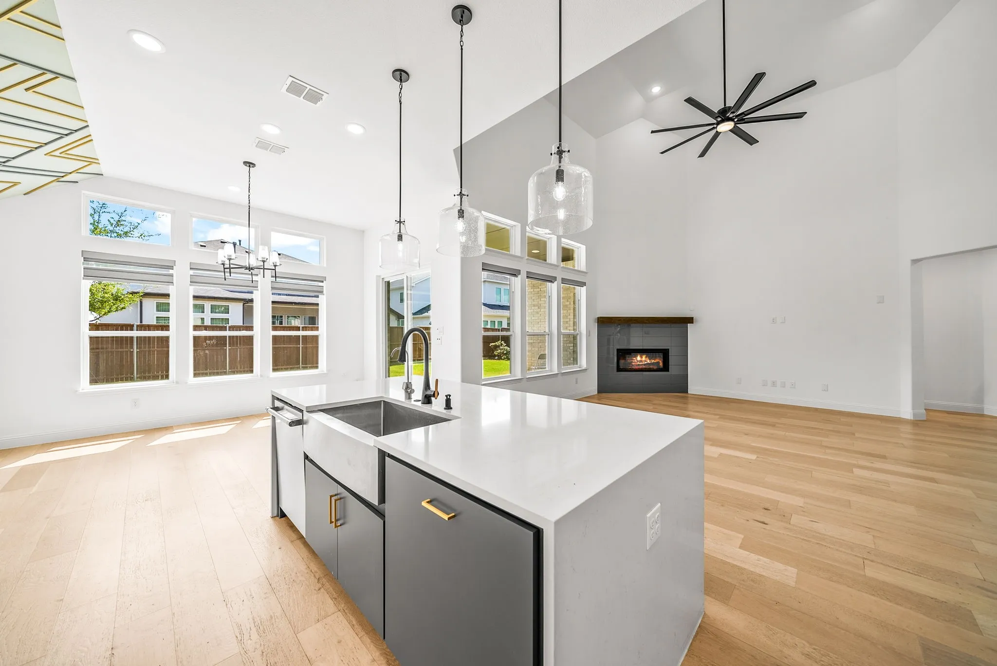 Single Family Residence For Sale in Collin County , 12637 Diamond Creek Drive, Frisco, Texas 75035, 5 Bedroom, 5 Bathroom, 2 Garage spaces, 3,632 Sqft, built in 2023, mls#21368269, Real Estate Agent in Frisco, Homes For Sale in Collin county, Homes For Sale in Frisco, Realtor in Frisco Texas, Real Estate Brokerage Independent Realty Texas, Luminita Cordes Realtor