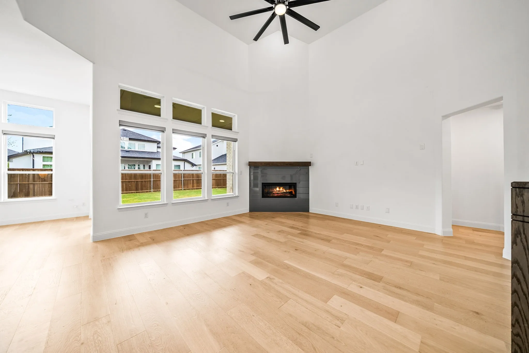 Single Family Residence For Sale in Collin County , 12637 Diamond Creek Drive, Frisco, Texas 75035, 5 Bedroom, 5 Bathroom, 2 Garage spaces, 3,632 Sqft, built in 2023, mls#21368269, Real Estate Agent in Frisco, Homes For Sale in Collin county, Homes For Sale in Frisco, Realtor in Frisco Texas, Real Estate Brokerage Independent Realty Texas, Luminita Cordes Realtor