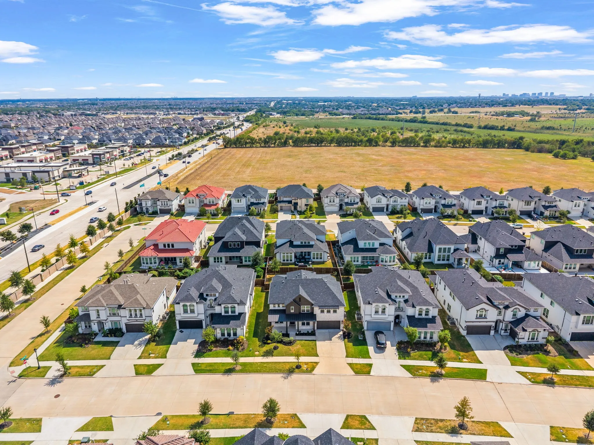 Single Family Residence For Sale in Collin County , 12637 Diamond Creek Drive, Frisco, Texas 75035, 5 Bedroom, 5 Bathroom, 2 Garage spaces, 3,632 Sqft, built in 2023, mls#21368269, Real Estate Agent in Frisco, Homes For Sale in Collin county, Homes For Sale in Frisco, Realtor in Frisco Texas, Real Estate Brokerage Independent Realty Texas, Luminita Cordes Realtor