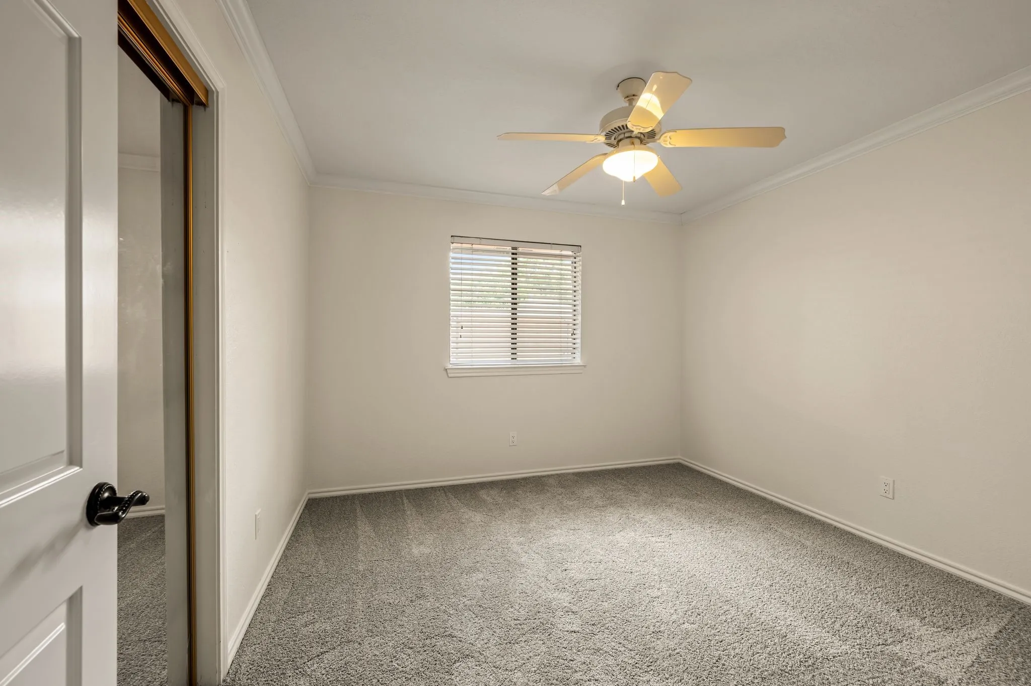 Single Family Residence For Sale in Dallas County , 628 Shadowcrest Lane, Coppell, Texas 75019, 4 Bedroom, 2 Bathroom, 2 Garage spaces, 2,294 Sqft, built in 1983, mls#21384420, Real Estate Agent in Coppell, Homes For Sale in Dallas county, Homes For Sale in Coppell, Realtor in Coppell Texas, Real Estate Brokerage Independent Realty Texas, Luminita Cordes Realtor