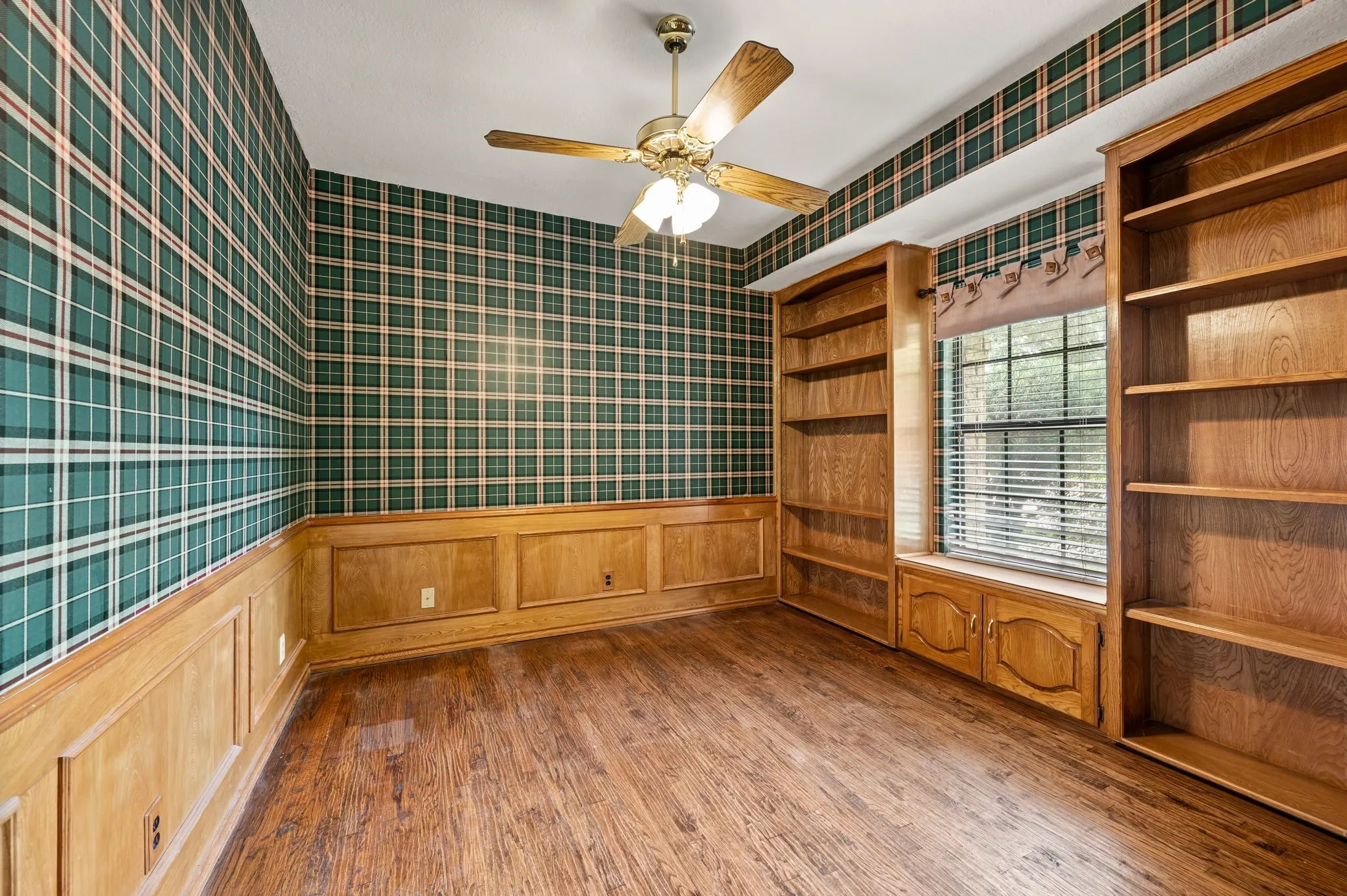 Single Family Residence For Sale in Dallas County , 628 Shadowcrest Lane, Coppell, Texas 75019, 4 Bedroom, 2 Bathroom, 2 Garage spaces, 2,294 Sqft, built in 1983, mls#21384420, Real Estate Agent in Coppell, Homes For Sale in Dallas county, Homes For Sale in Coppell, Realtor in Coppell Texas, Real Estate Brokerage Independent Realty Texas, Luminita Cordes Realtor