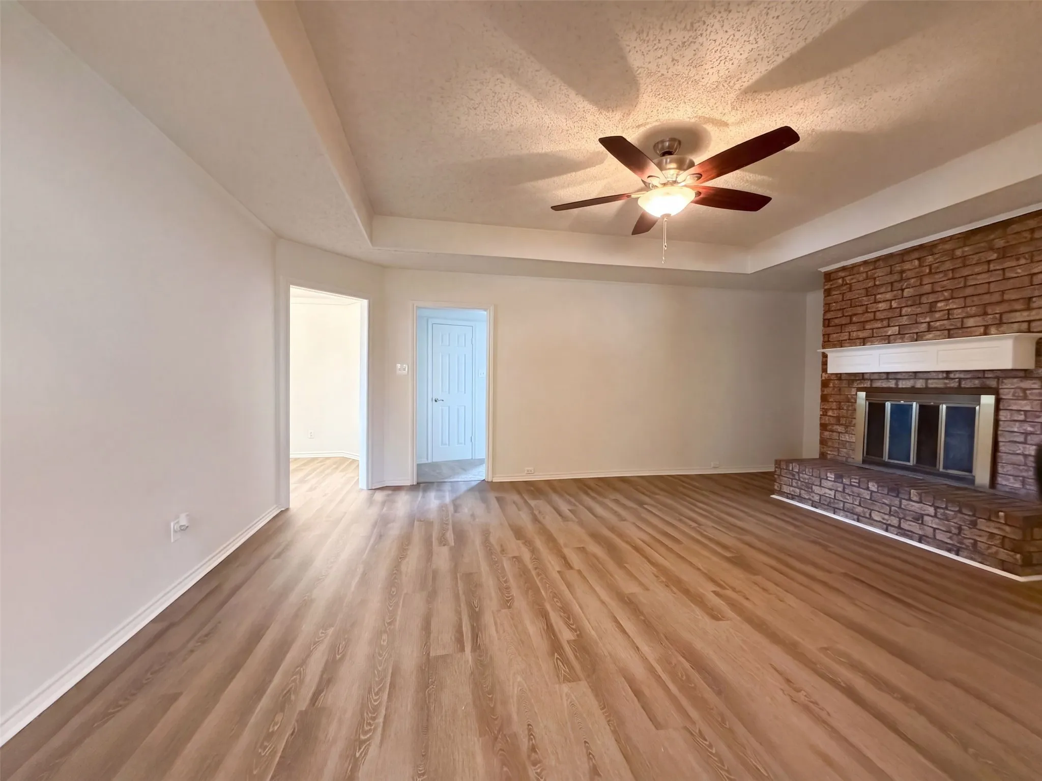 Single Family Residence For Sale in Tarrant County , 5126 Eagle Nest Drive, Arlington, Texas 76017, 3 Bedroom, 2 Bathroom, 2 Garage spaces, 1,669 Sqft, built in 1980, mls#21384842, Real Estate Agent in Arlington, Homes For Sale in Tarrant county, Homes For Sale in Arlington, Realtor in Arlington Texas, Real Estate Brokerage Independent Realty Texas, Luminita Cordes Realtor