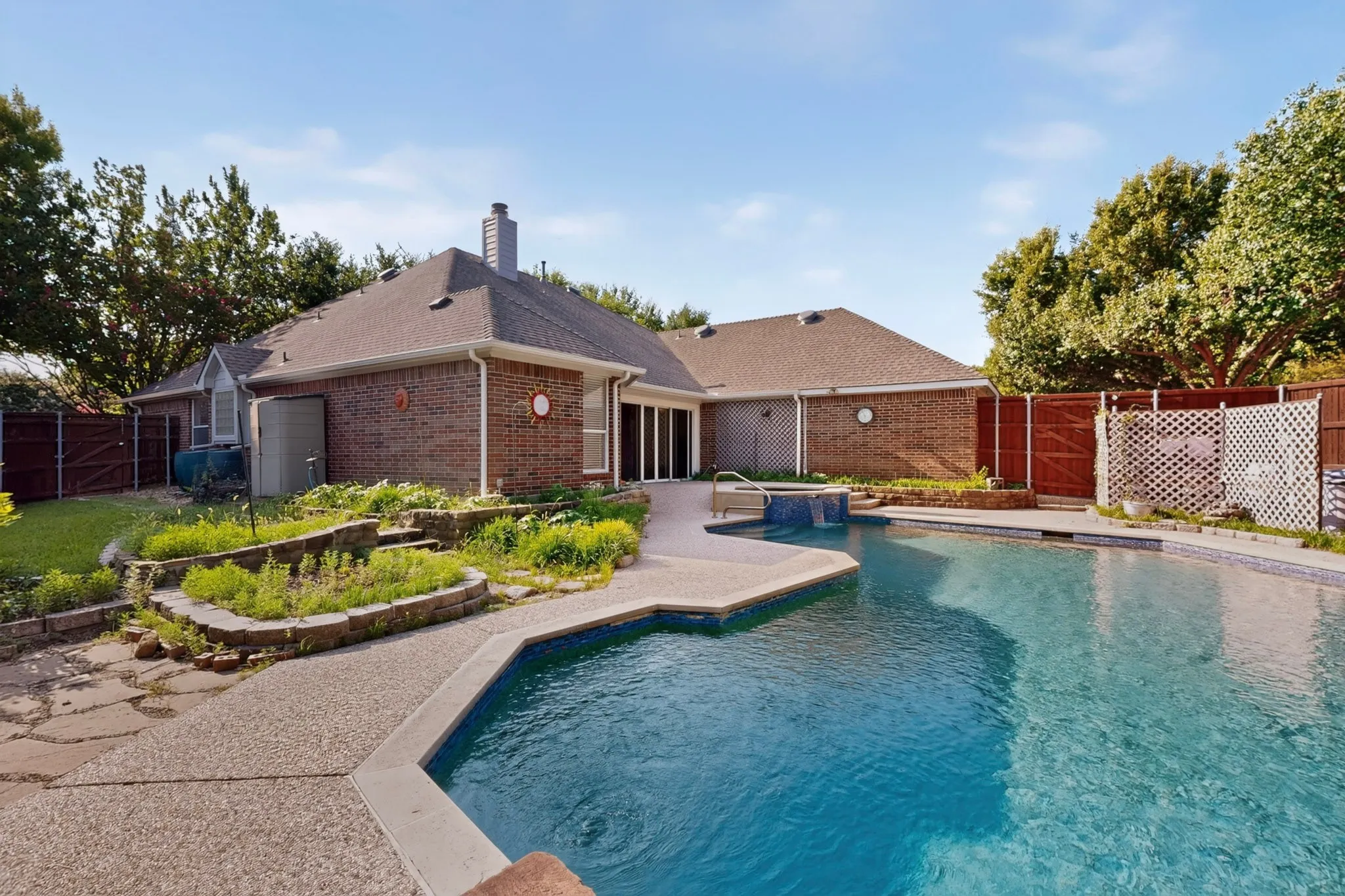 Single Family Residence For Rent in Collin County , 304 Belvedere Drive, Allen, Texas 75013, 4 Bedroom, 3 Bathroom, 2 Garage spaces, 2,293 Sqft, built in 1994, mls#21382093, Real Estate Agent in Allen, Homes For Rent in Collin county, Homes For Rent in Allen, Realtor in Allen Texas, Real Estate Brokerage Independent Realty Texas, Luminita Cordes Realtor