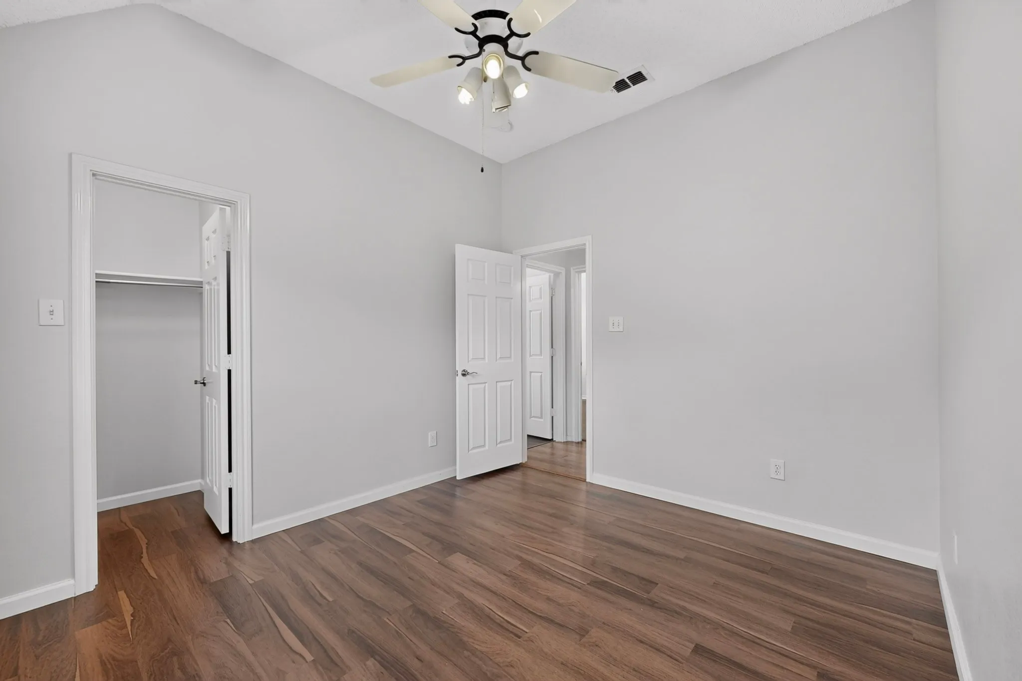 Single Family Residence For Rent in Collin County , 304 Belvedere Drive, Allen, Texas 75013, 4 Bedroom, 3 Bathroom, 2 Garage spaces, 2,293 Sqft, built in 1994, mls#21382093, Real Estate Agent in Allen, Homes For Rent in Collin county, Homes For Rent in Allen, Realtor in Allen Texas, Real Estate Brokerage Independent Realty Texas, Luminita Cordes Realtor