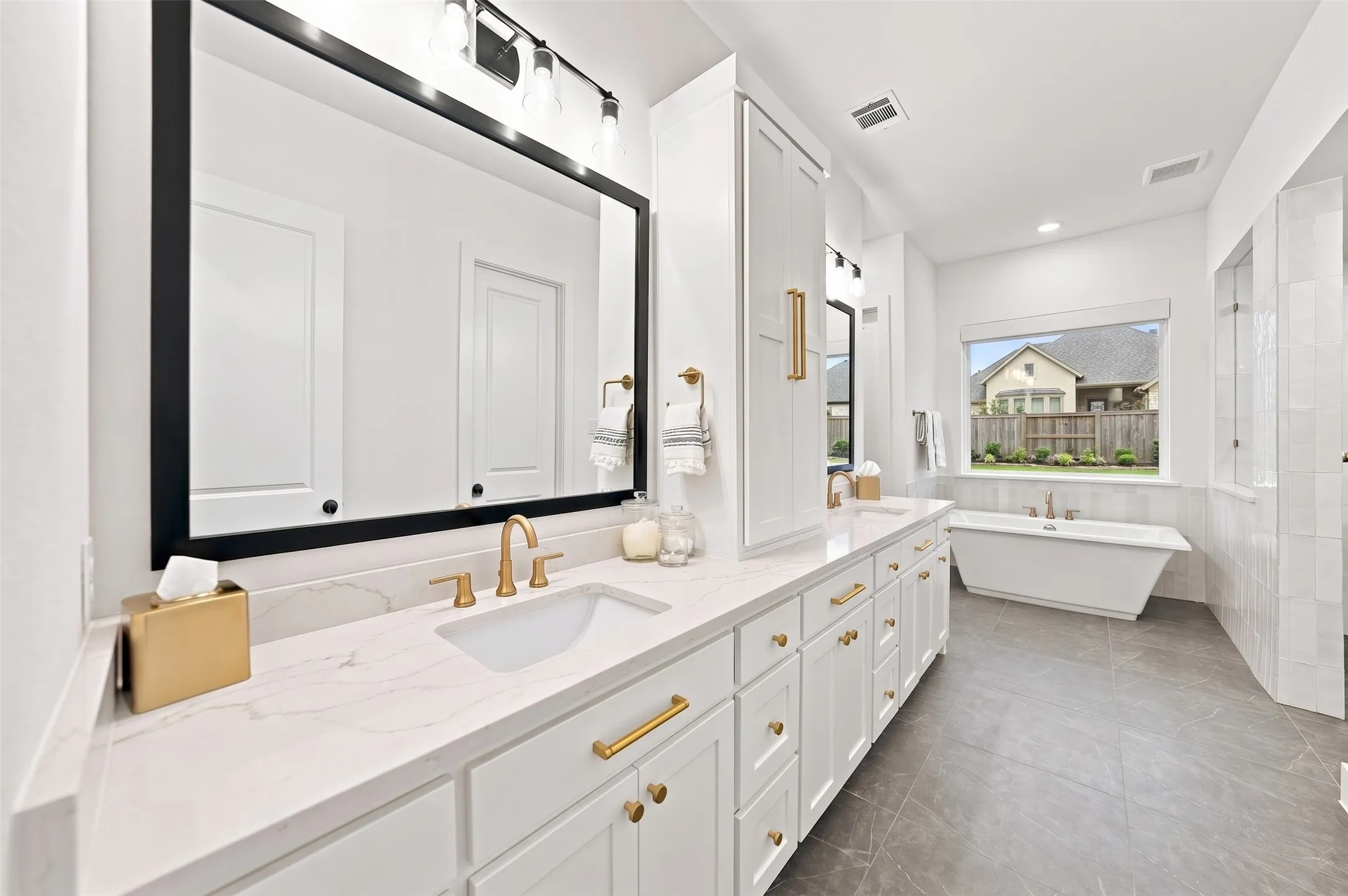 Single Family Residence For Sale in Denton County , 4660 Bertrand Drive, Prosper, Texas 75078, 5 Bedroom, 6 Bathroom, 3 Garage spaces, 4,175 Sqft, built in 2023, mls#21383947, Real Estate Agent in Prosper, Homes For Sale in Denton county, Homes For Sale in Prosper, Realtor in Prosper Texas, Real Estate Brokerage Independent Realty Texas, Luminita Cordes Realtor
