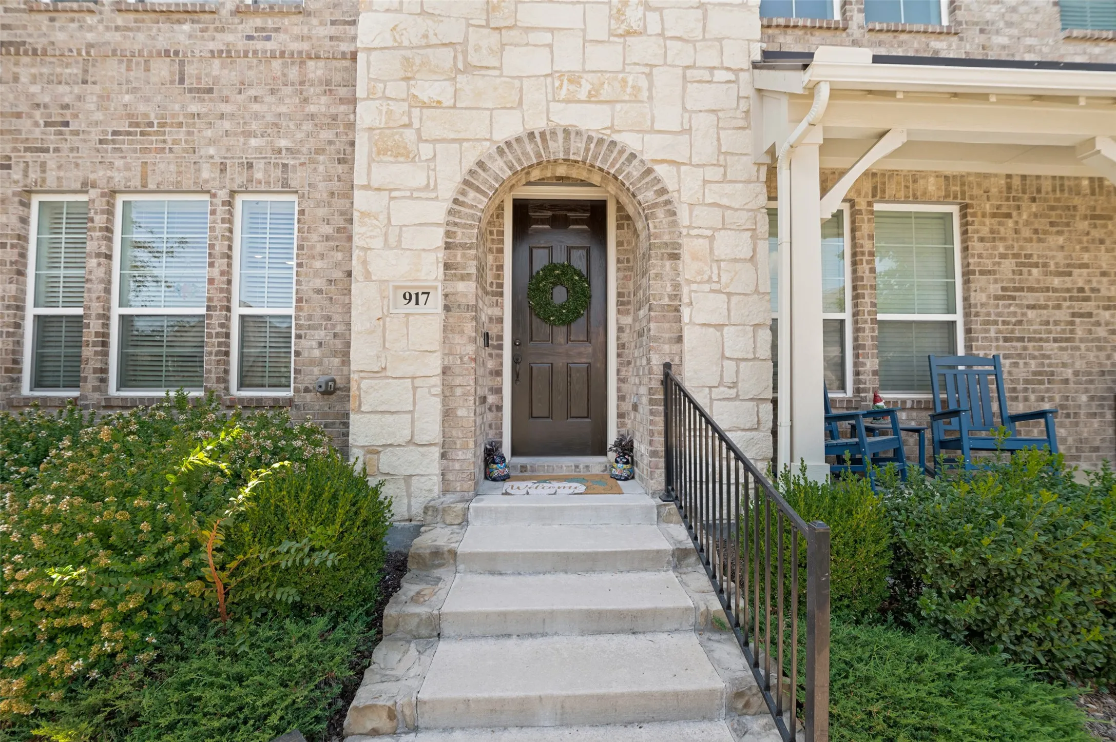 Townhouse For Sale in Collin County , 917 Utica Drive, Mc Kinney, Texas 75069, 3 Bedroom, 3 Bathroom, 2 Garage spaces, 1,694 Sqft, built in 2020, mls#21384853, Real Estate Agent in Mc Kinney, Homes For Sale in Collin county, Homes For Sale in Mc Kinney, Realtor in Mc Kinney Texas, Real Estate Brokerage Independent Realty Texas, Luminita Cordes Realtor