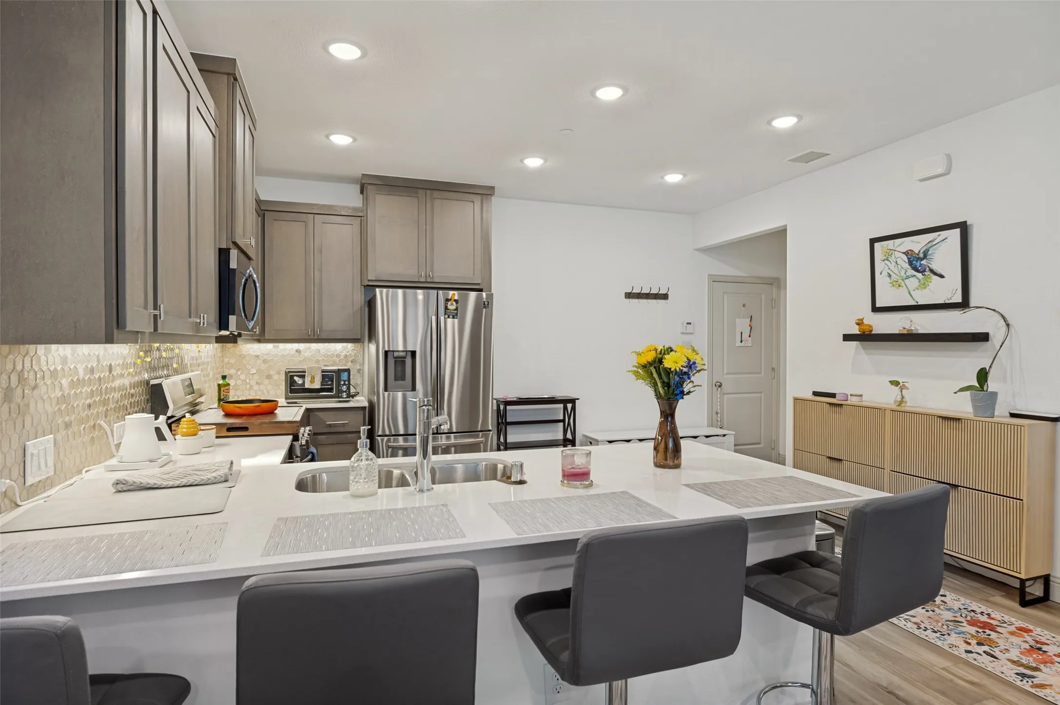 Townhouse For Sale in Collin County , 917 Utica Drive, Mc Kinney, Texas 75069, 3 Bedroom, 3 Bathroom, 2 Garage spaces, 1,694 Sqft, built in 2020, mls#21384853, Real Estate Agent in Mc Kinney, Homes For Sale in Collin county, Homes For Sale in Mc Kinney, Realtor in Mc Kinney Texas, Real Estate Brokerage Independent Realty Texas, Luminita Cordes Realtor
